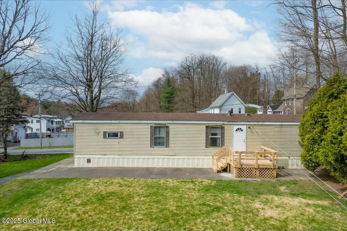 127 Harrower Lane, Amsterdam, New York image 4