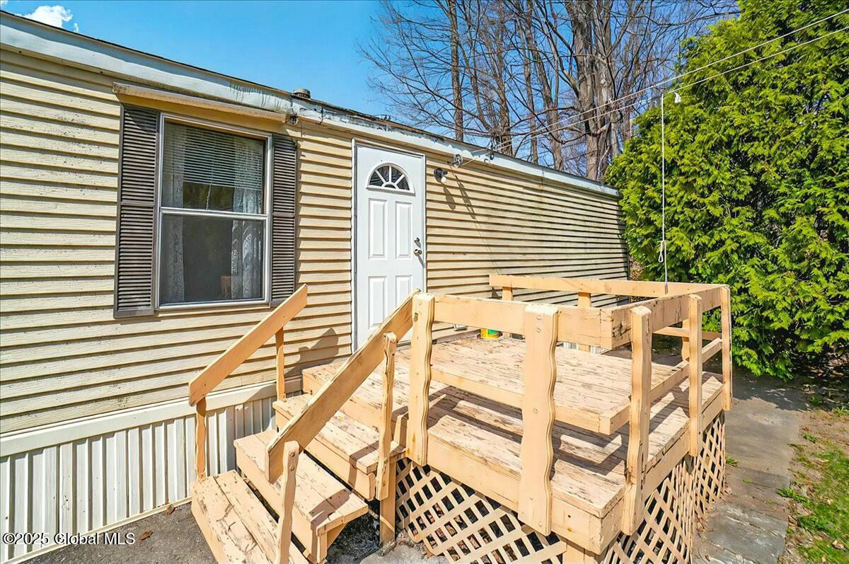 127 Harrower Lane, Amsterdam, New York image 27