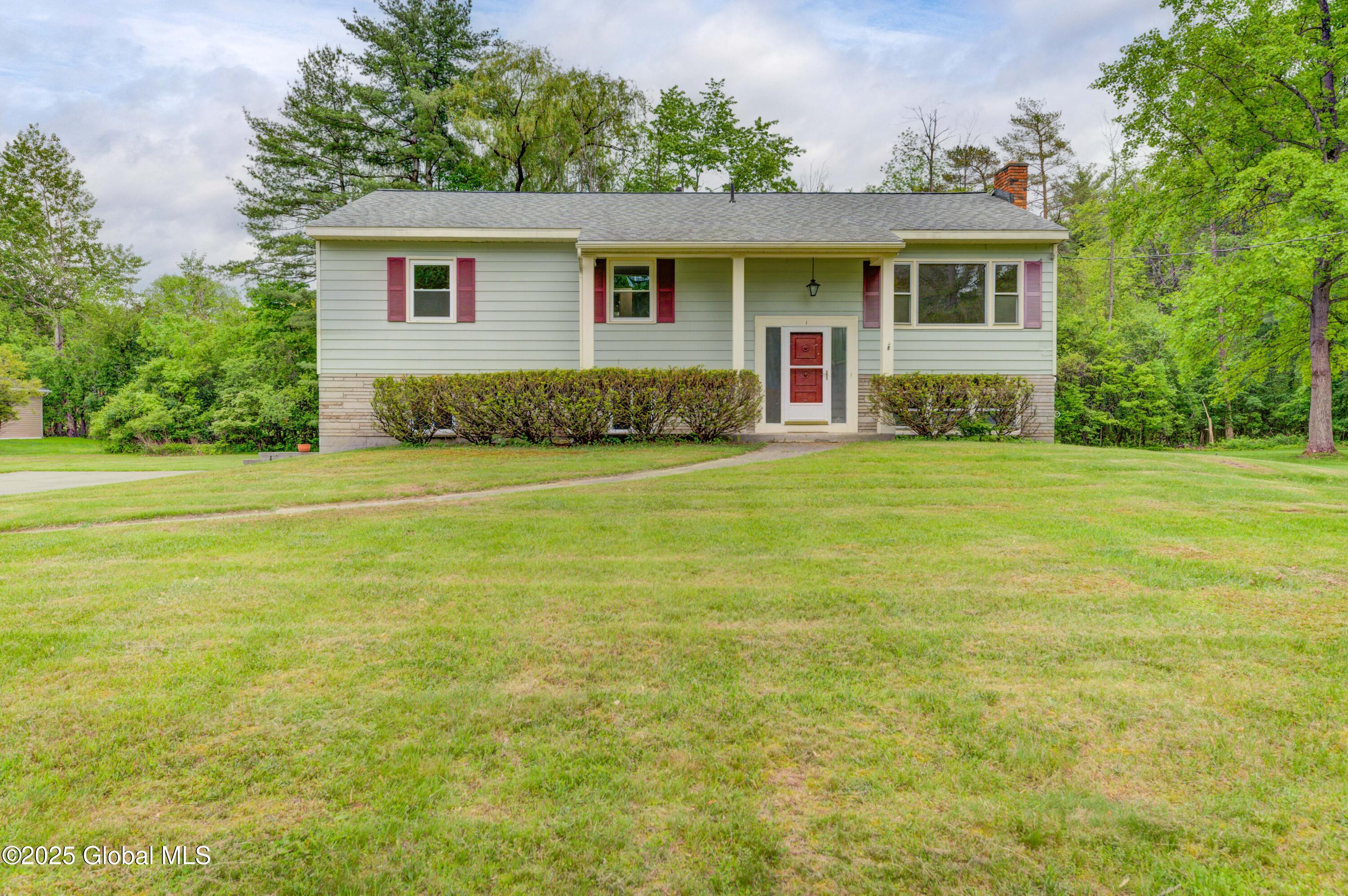 1 Rivercrest Drive, Rexford, New York image 3