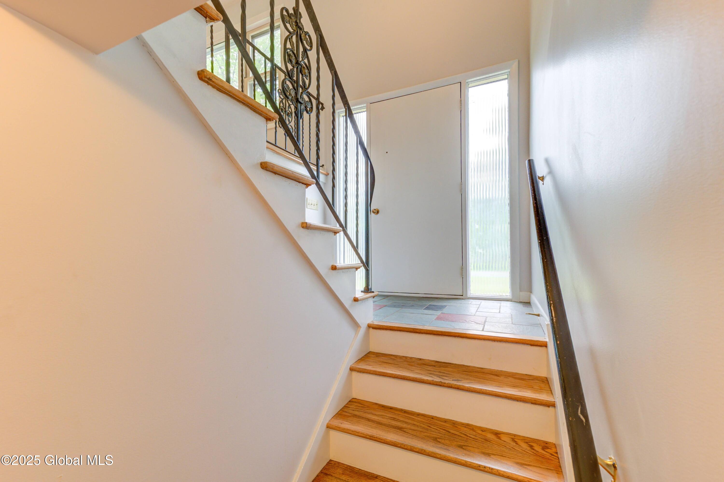 1 Rivercrest Drive, Rexford, New York image 38