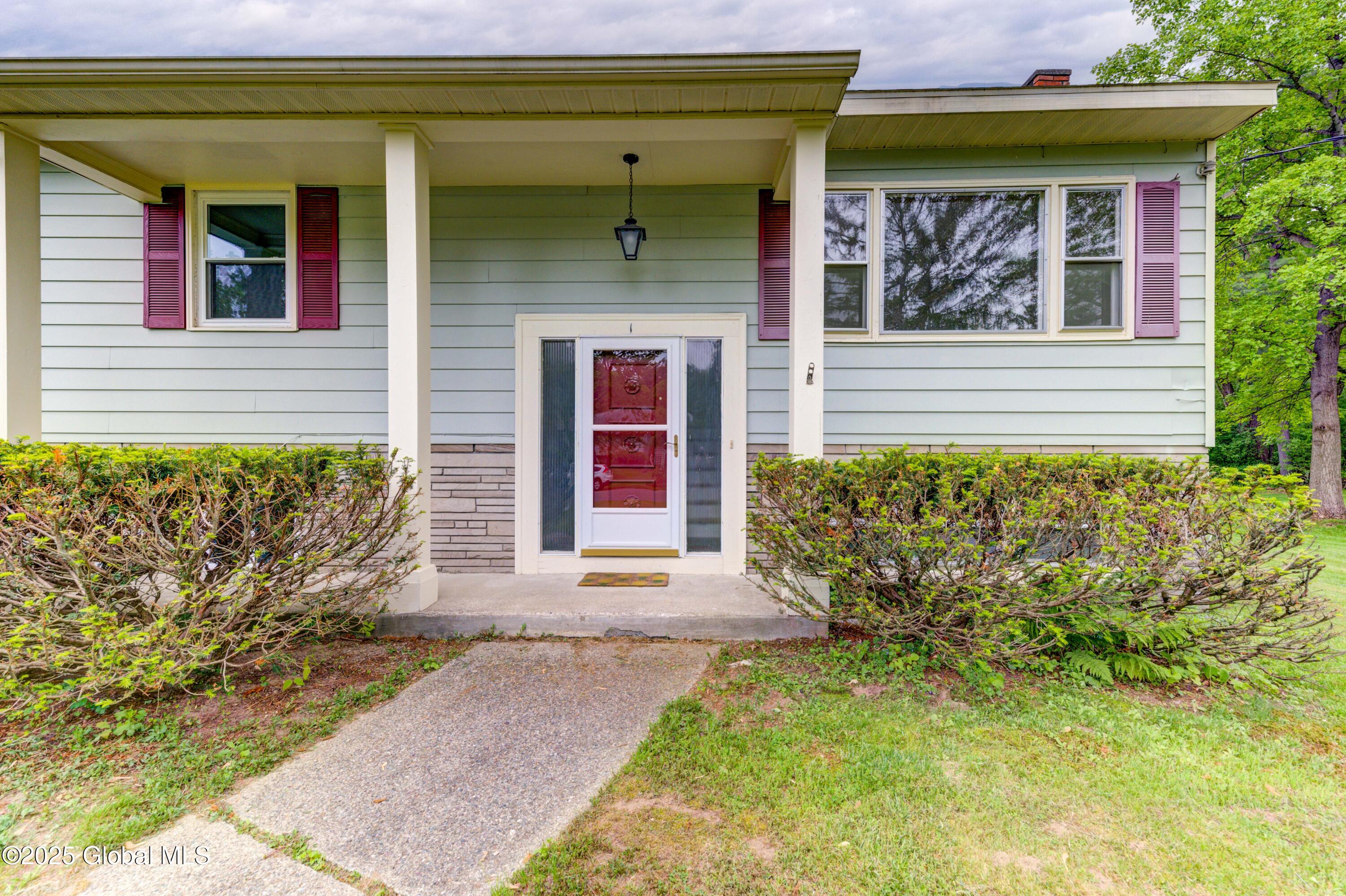 1 Rivercrest Drive, Rexford, New York image 4