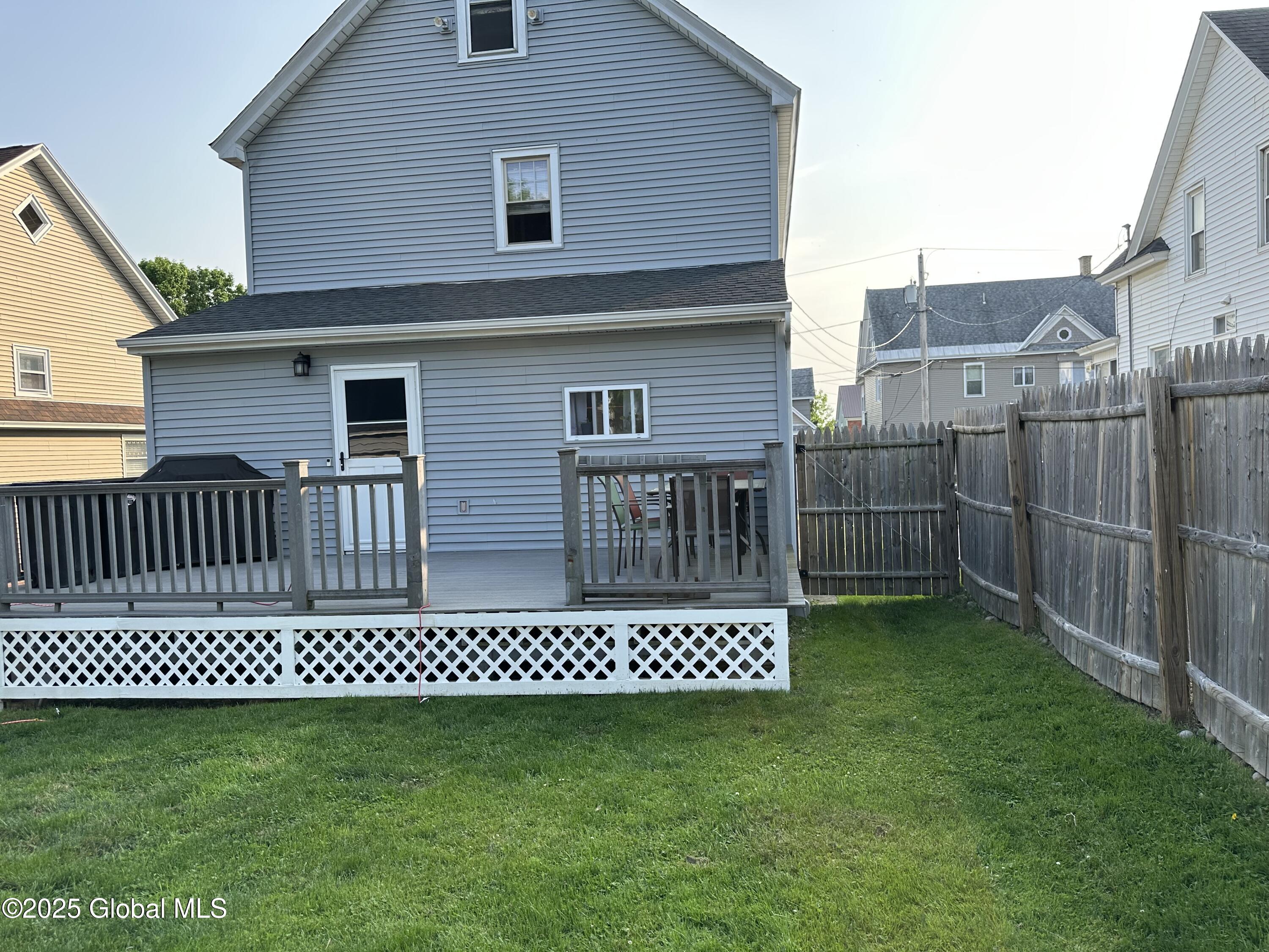 13 Hawk Street, Amsterdam, New York image 32