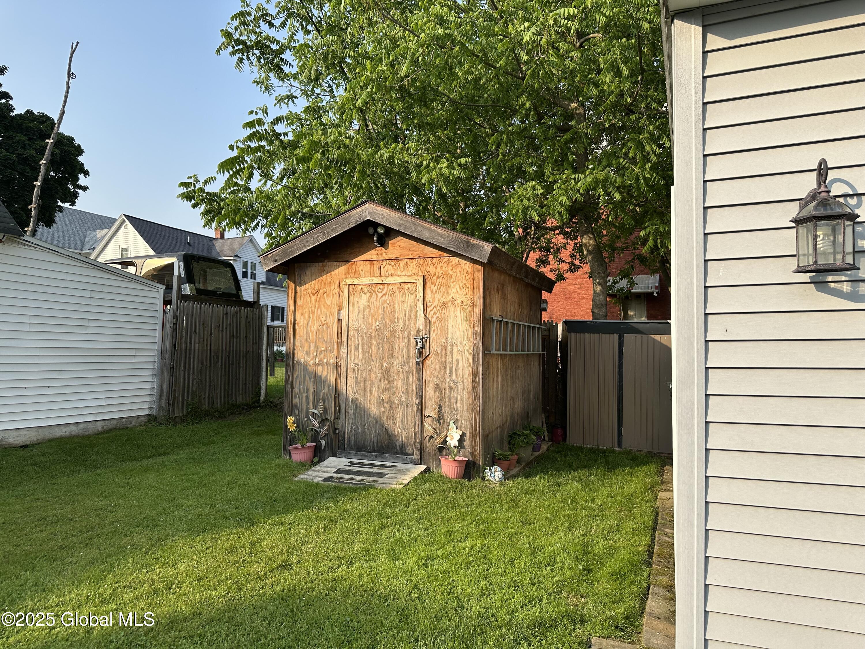 13 Hawk Street, Amsterdam, New York image 30