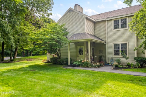 Condo For Sale - 230 Monmouth Way<br/> Clifton Park, NY 12065