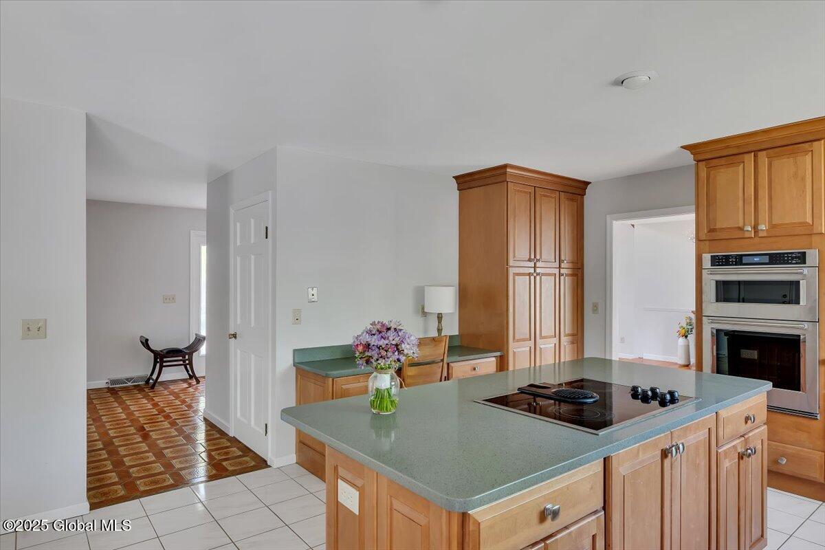 15 Westcrest Drive, Clifton Park, New York image 18