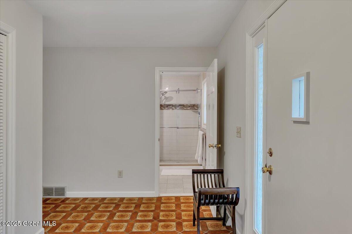 15 Westcrest Drive, Clifton Park, New York image 8