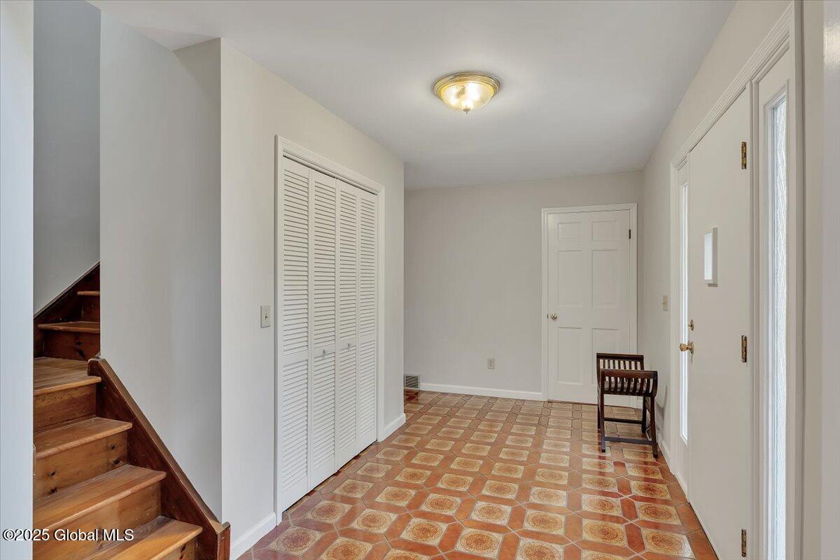15 Westcrest Drive, Clifton Park, New York image 4