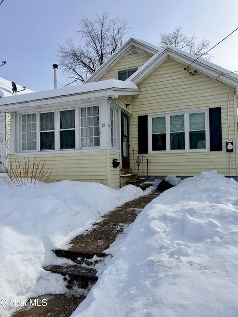 Photo of 18 Lawnwood Avenue, Schenectady, NY 12304 (MLS # 202611285)