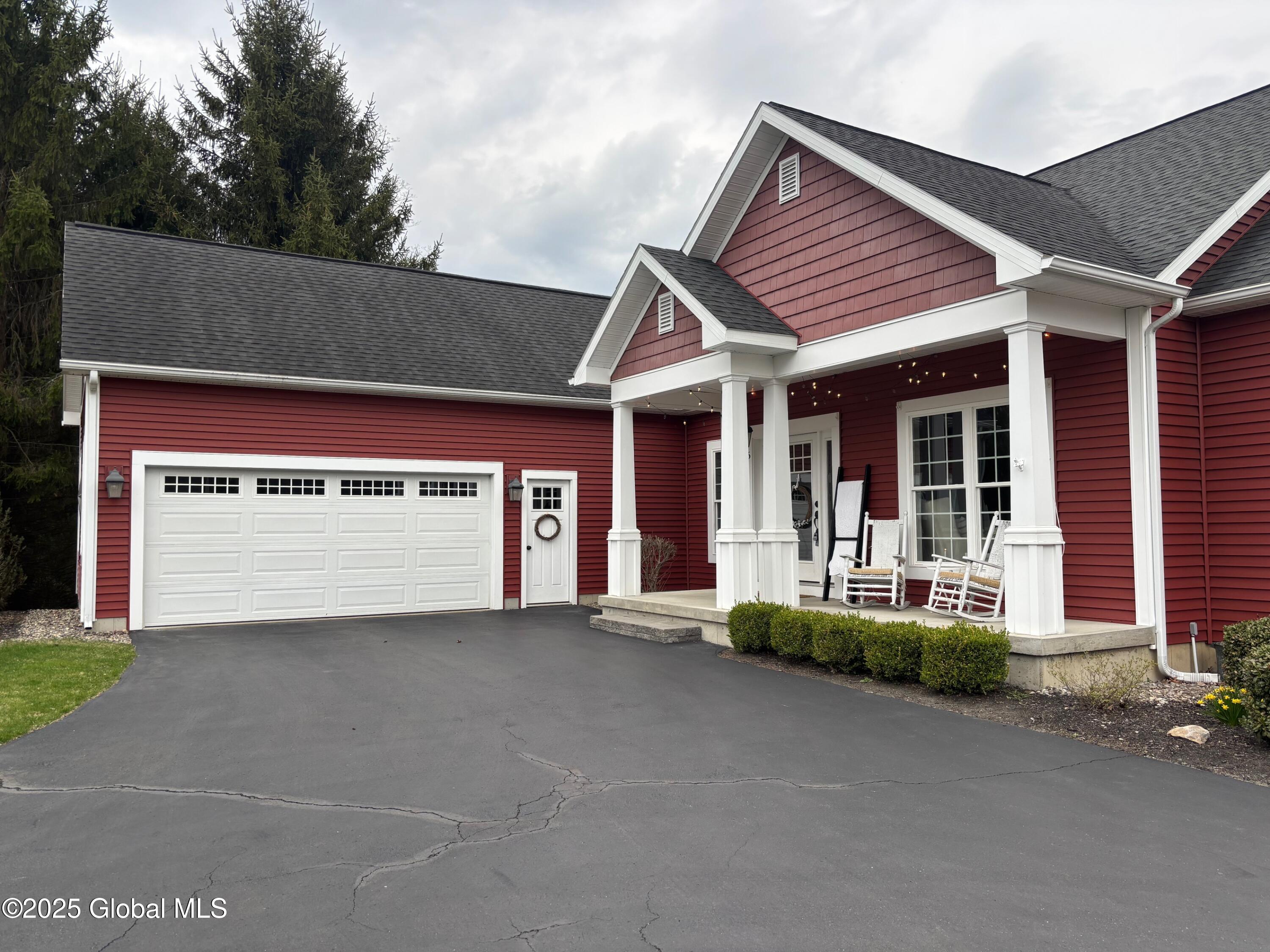 6 Balsam Way, Clifton Park, New York image 4