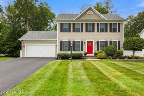 Homes For Sale - 20 Goldfield Lane<br/> Rexford, NY 12148