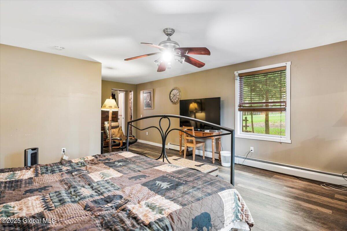 11 Cotton Court, Diamond Point, New York image 21