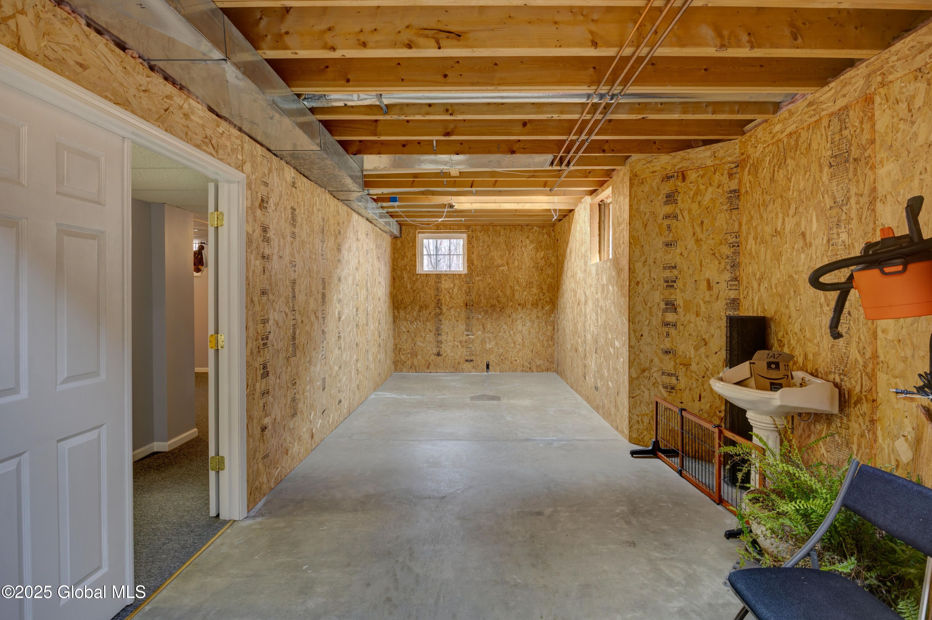 20 Aldershoot Road, Albany, New York image 46