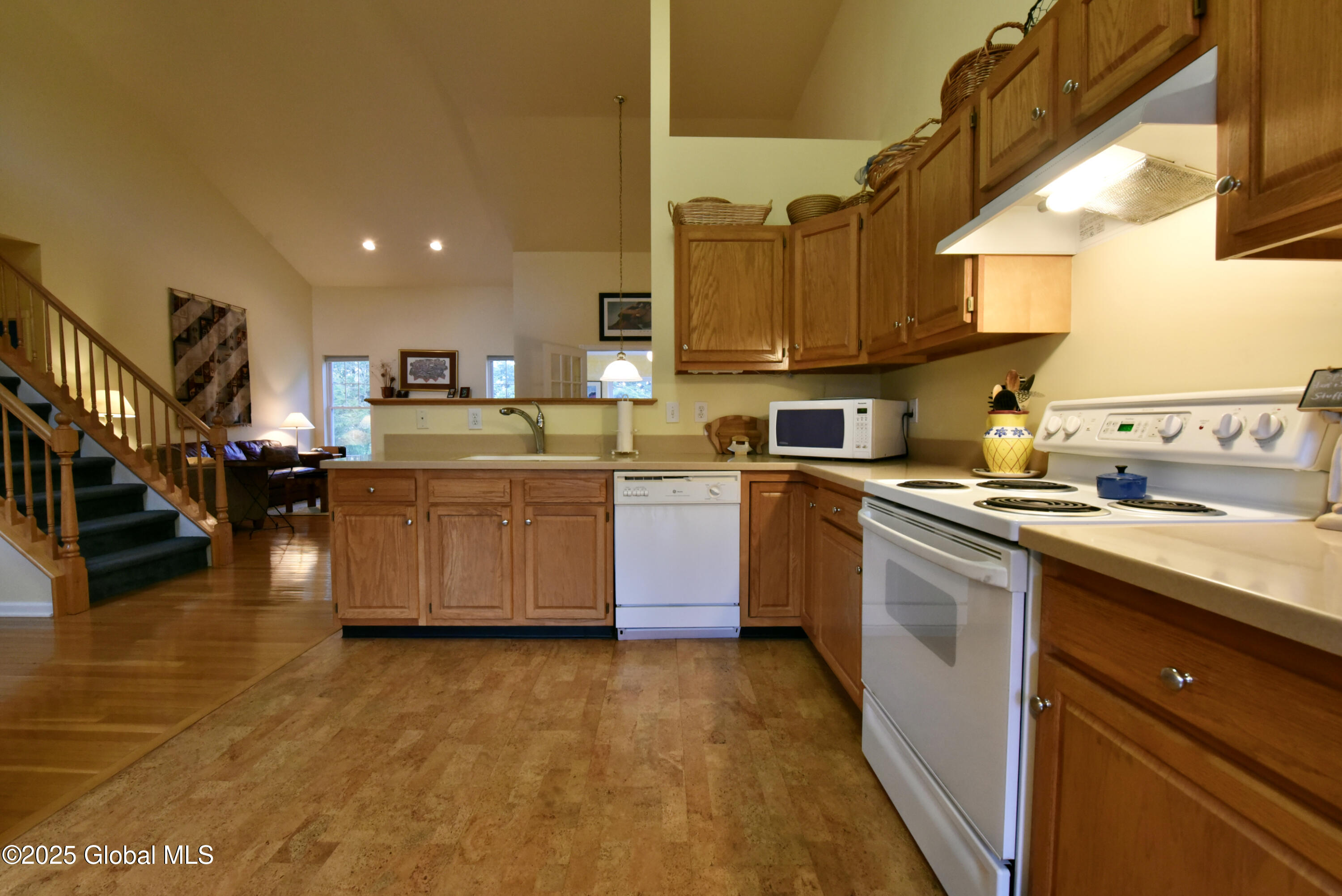 15 Kerry Court, Saratoga Springs, New York image 8
