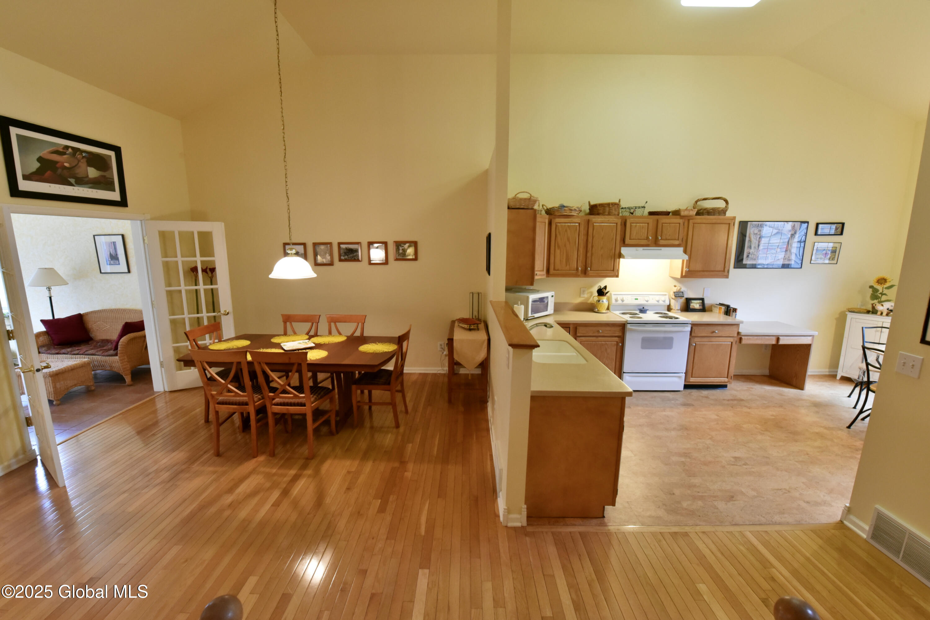 15 Kerry Court, Saratoga Springs, New York image 16