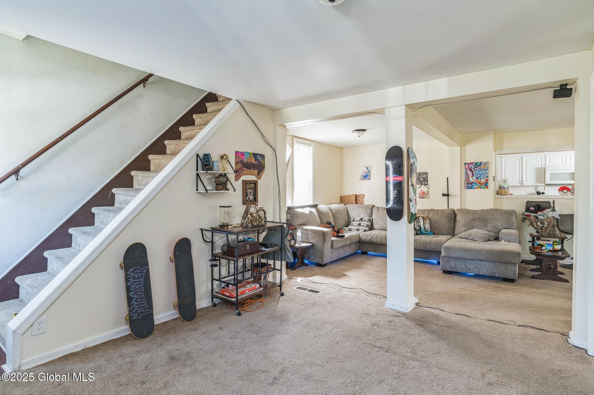 32 Walnut Street, Gloversville, New York image 6