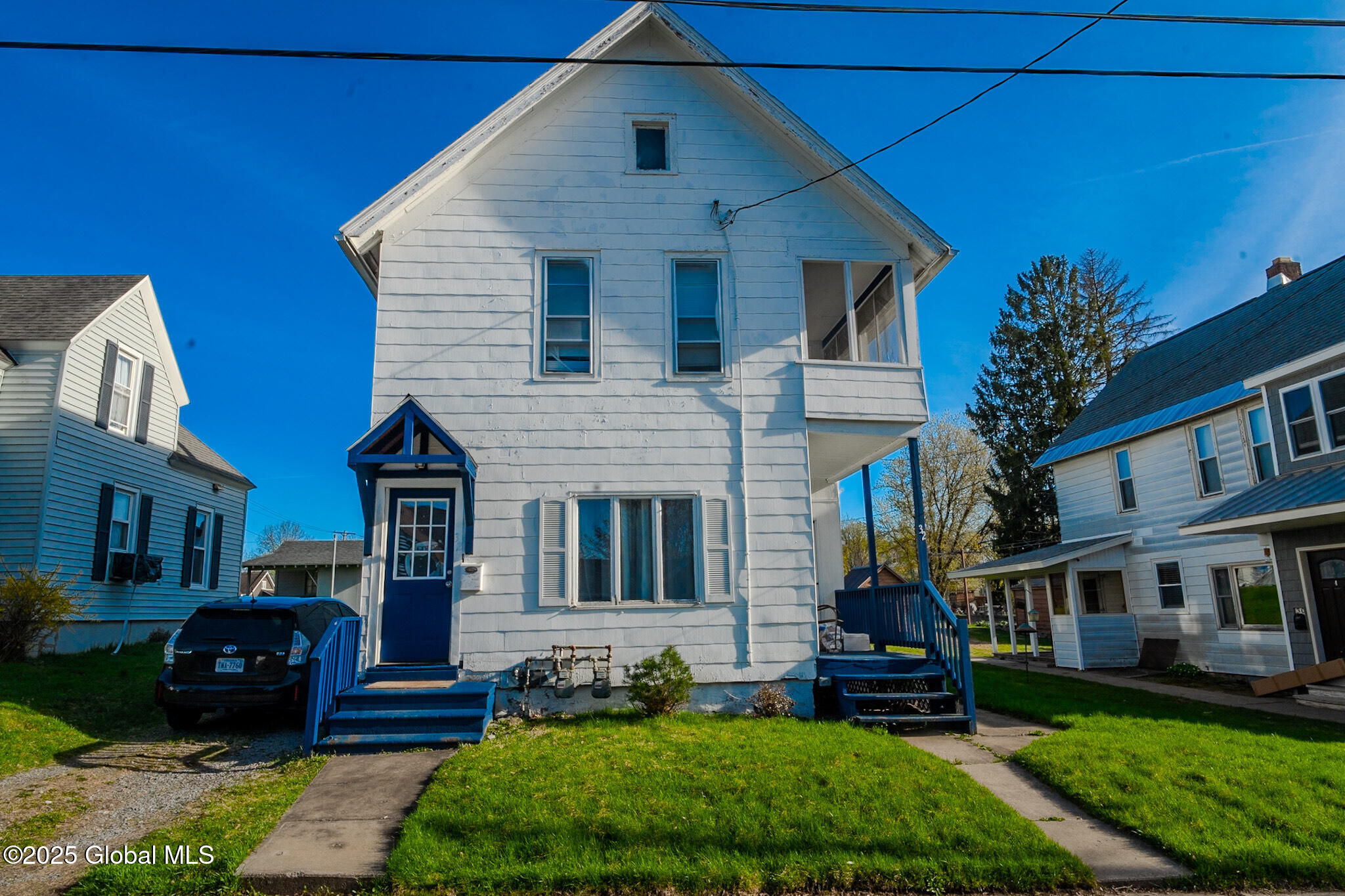 32 Walnut Street, Gloversville, New York image 1