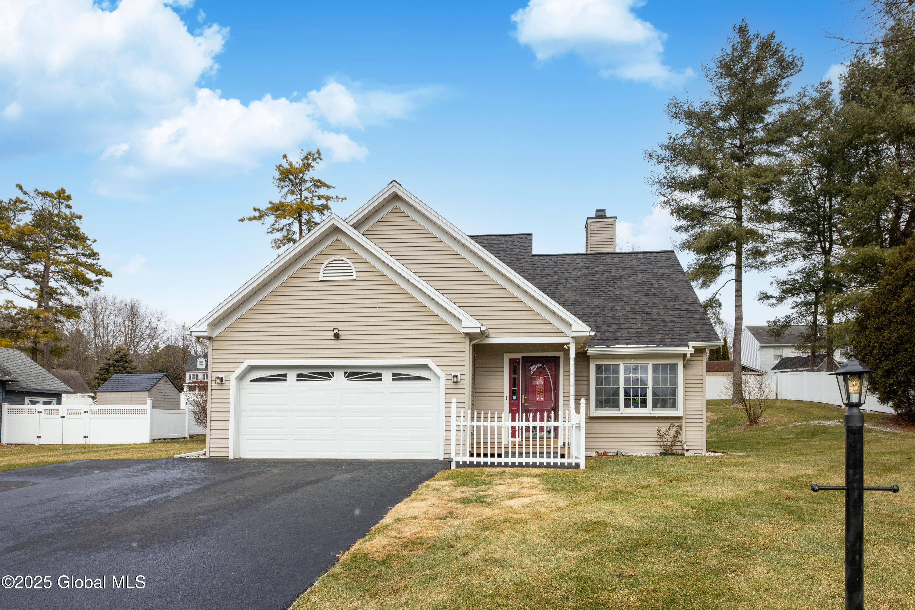 8 Maple Drive, Queensbury, New York image 5