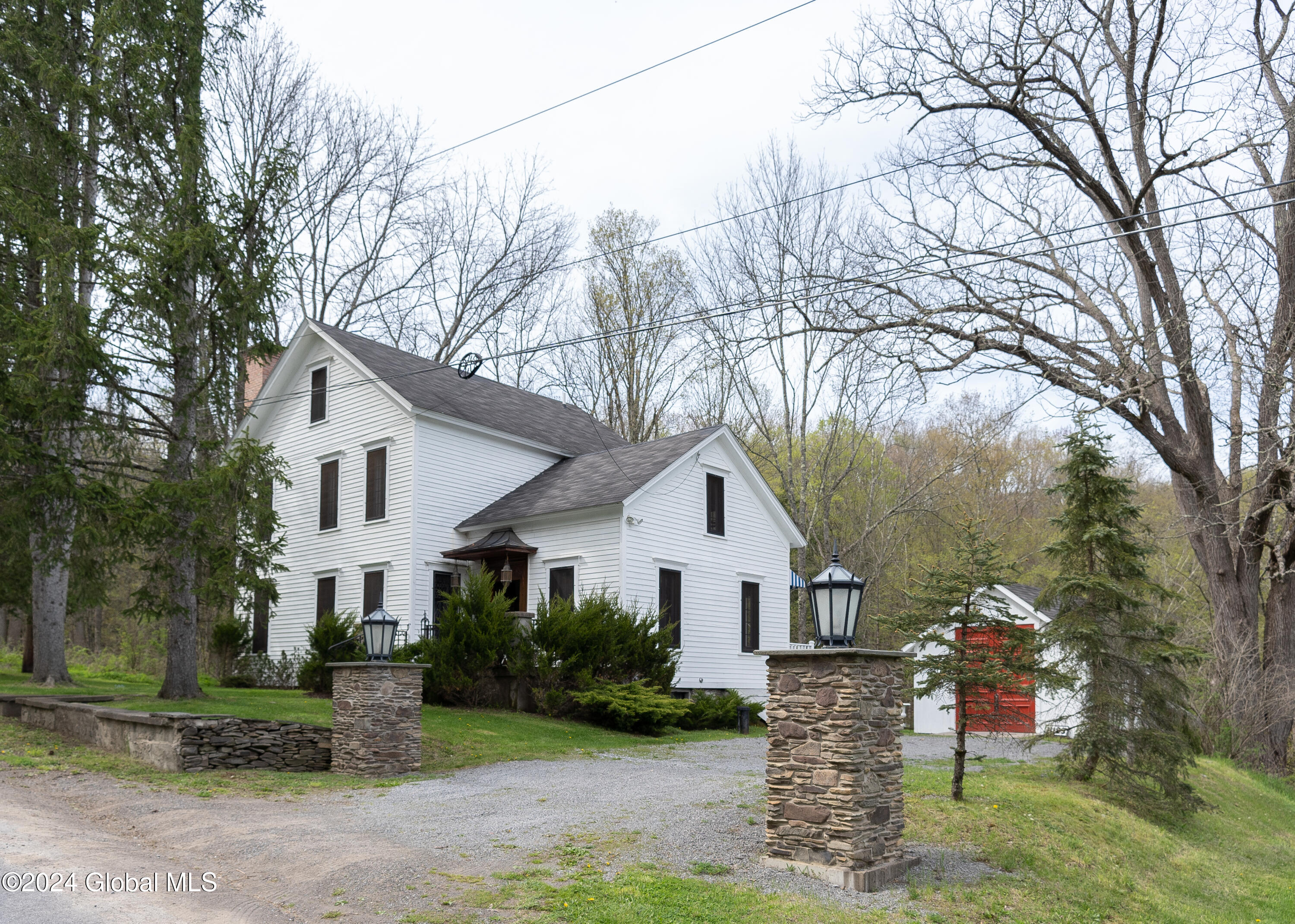 11193 Huey Road, Leonardsville, New York image 1