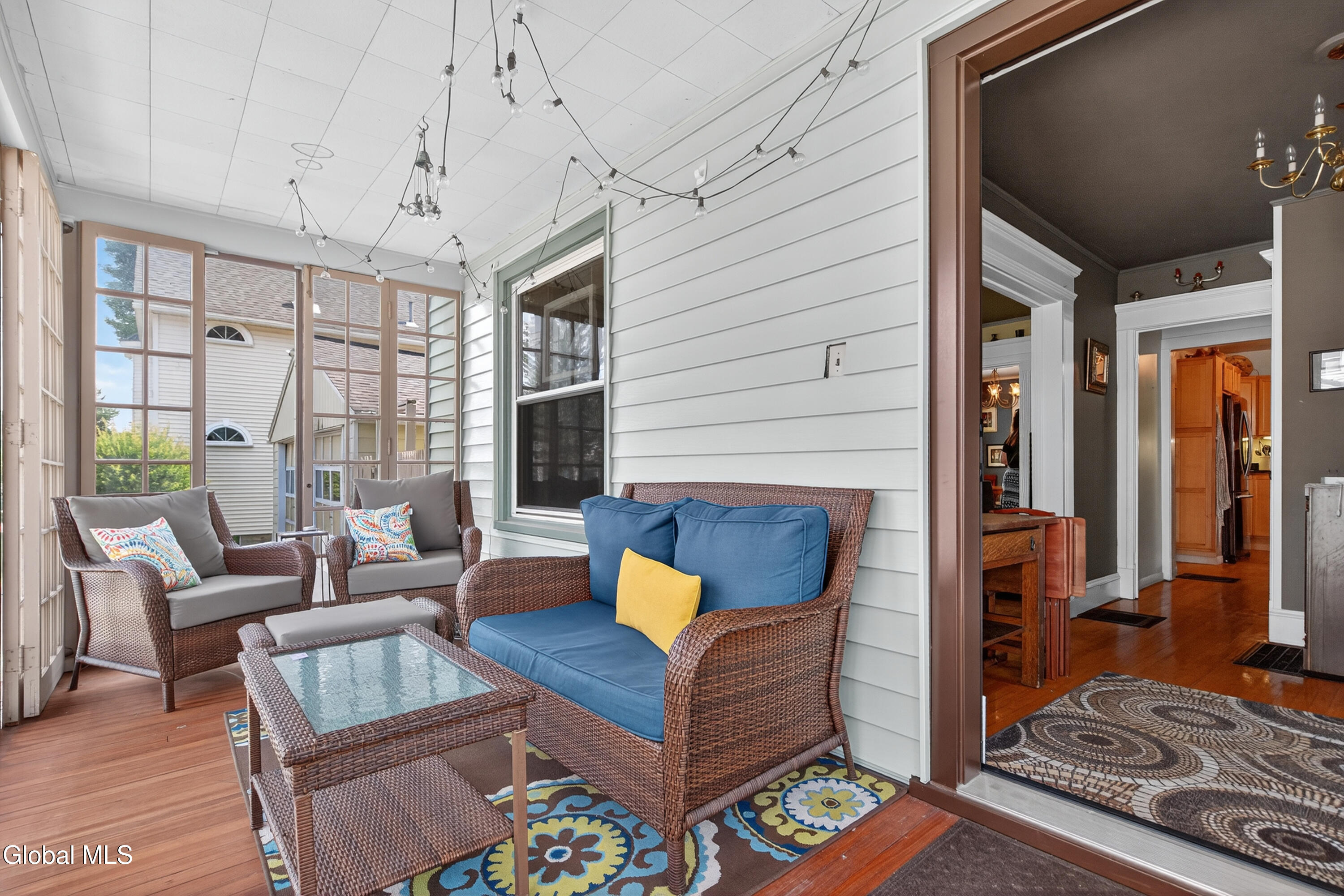 Scotia, New York 12302, United States, 3 Bedrooms Bedrooms, ,2 BathroomsBathrooms,Residential,Pending,187598