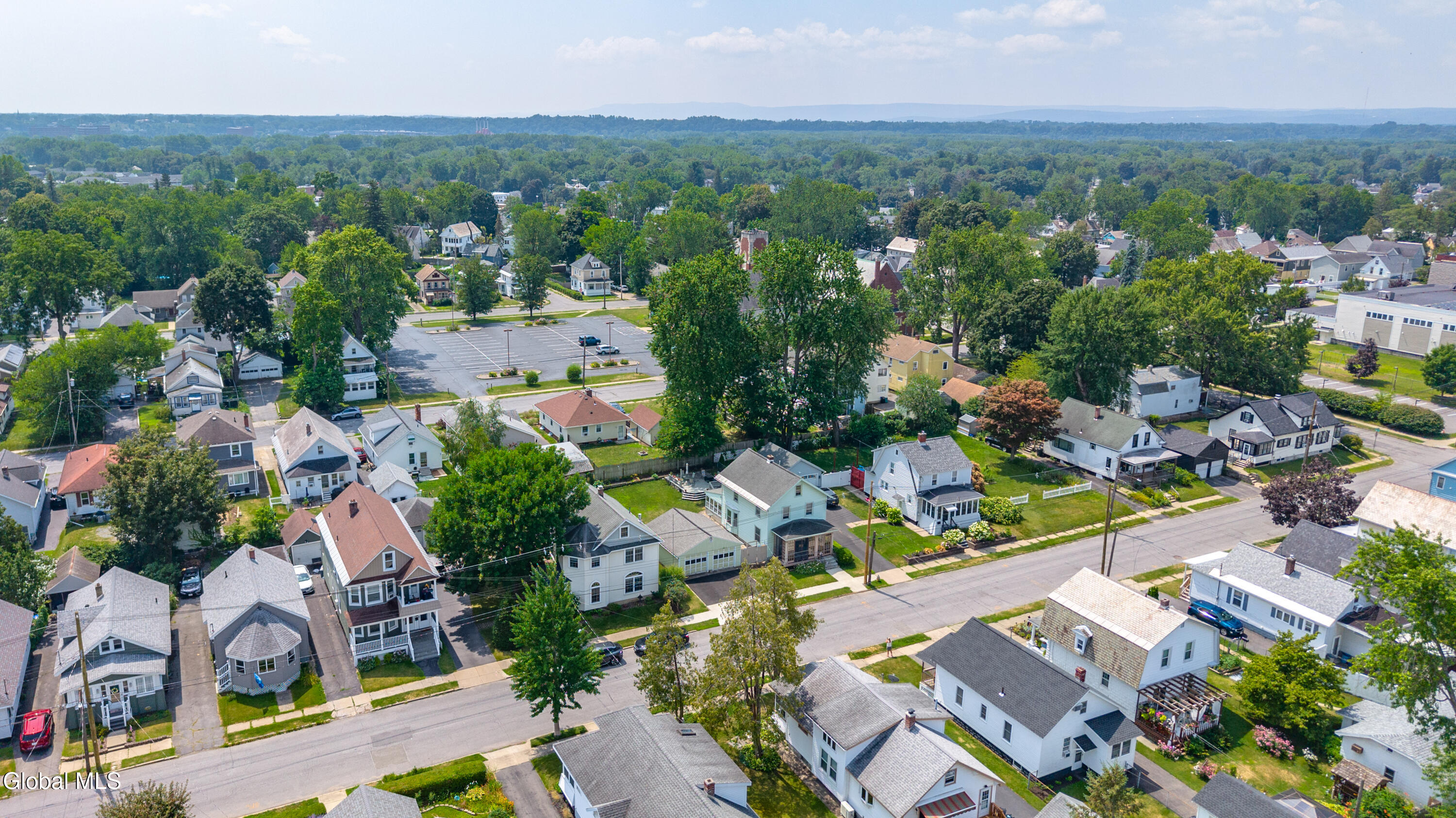 Scotia, New York 12302, United States, 3 Bedrooms Bedrooms, ,2 BathroomsBathrooms,Residential,Pending,187598