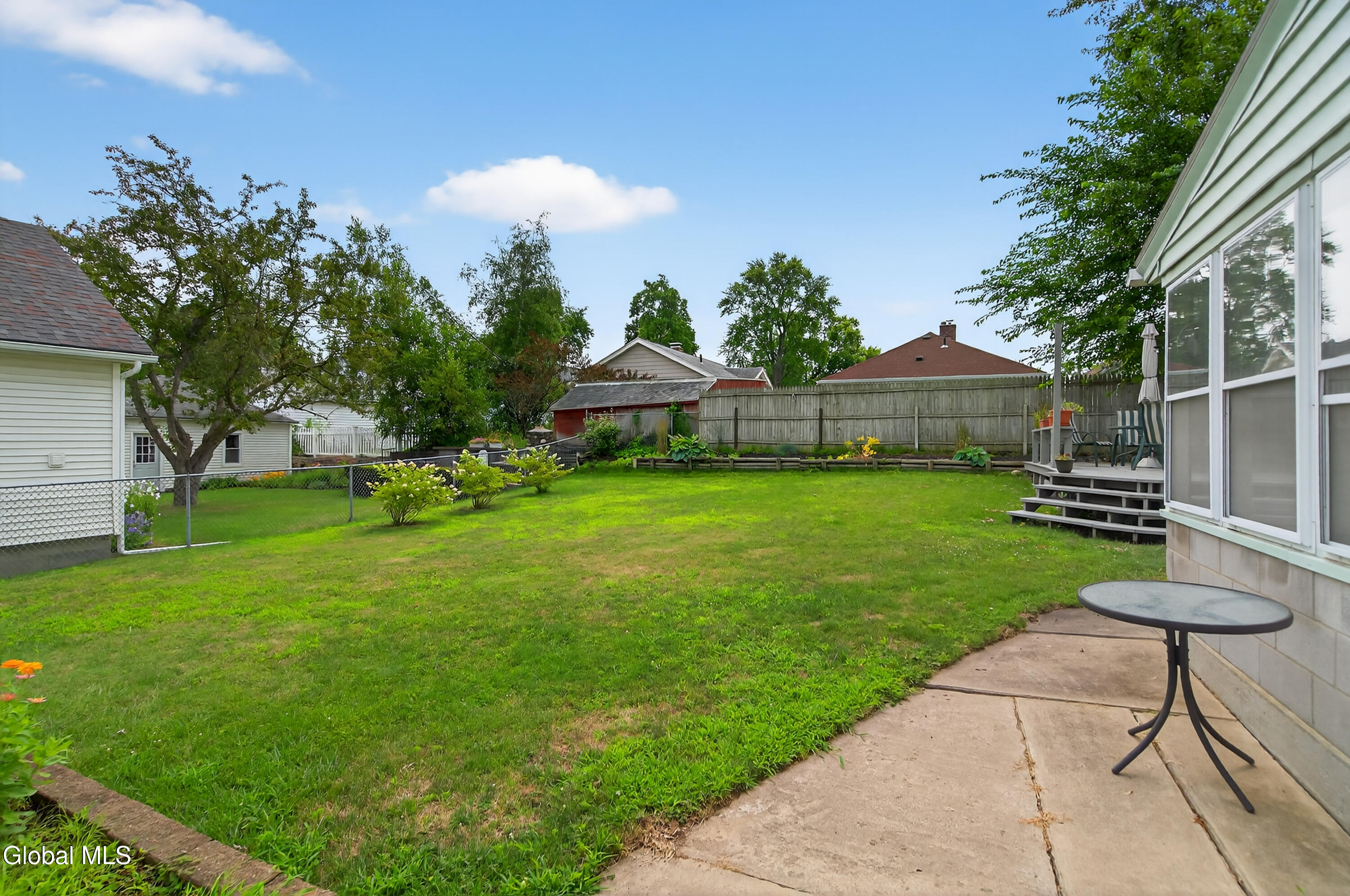 Scotia, New York 12302, United States, 3 Bedrooms Bedrooms, ,2 BathroomsBathrooms,Residential,Pending,187598