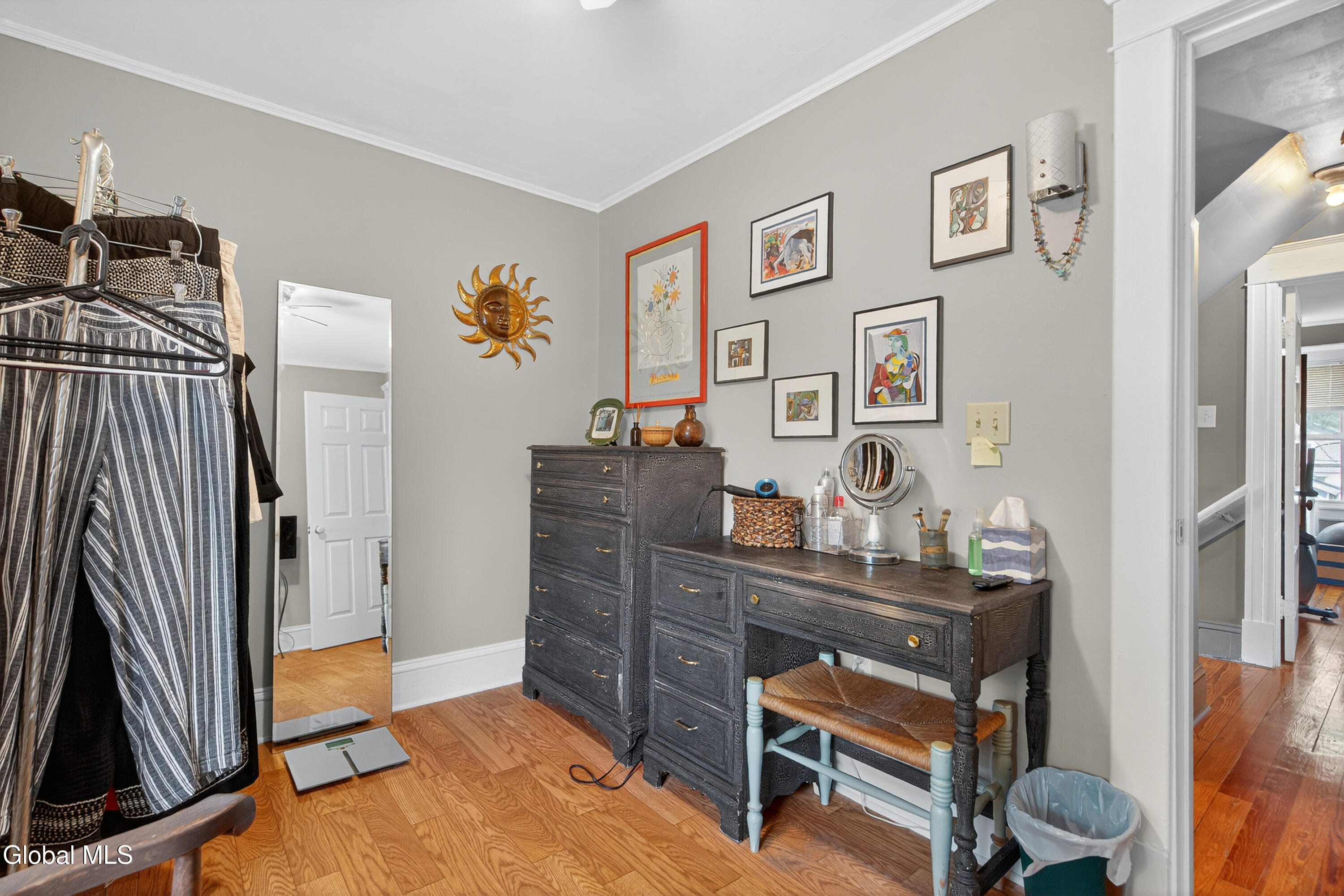 Scotia, New York 12302, United States, 3 Bedrooms Bedrooms, ,2 BathroomsBathrooms,Residential,Pending,187598