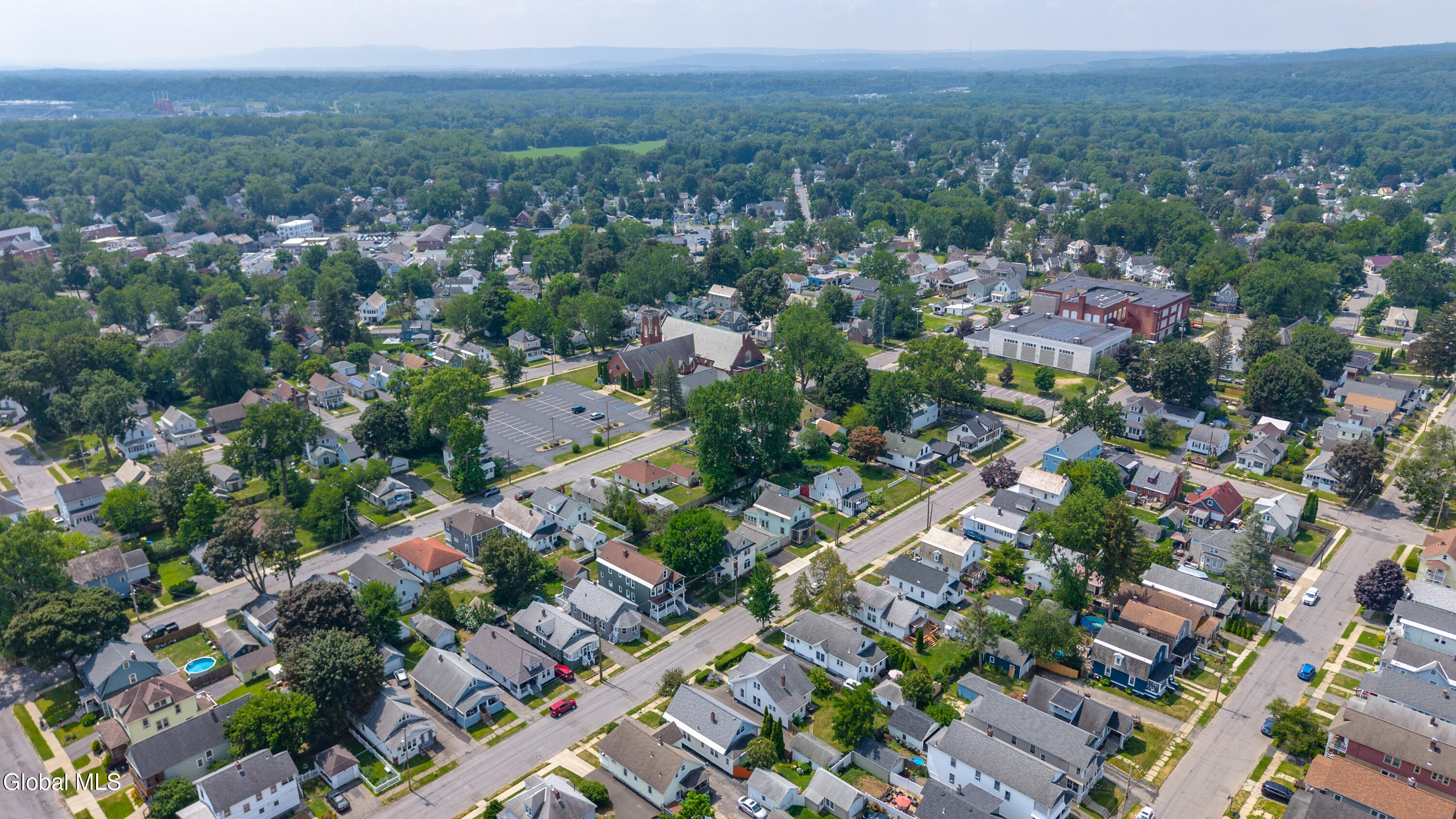 Scotia, New York 12302, United States, 3 Bedrooms Bedrooms, ,2 BathroomsBathrooms,Residential,Pending,187598