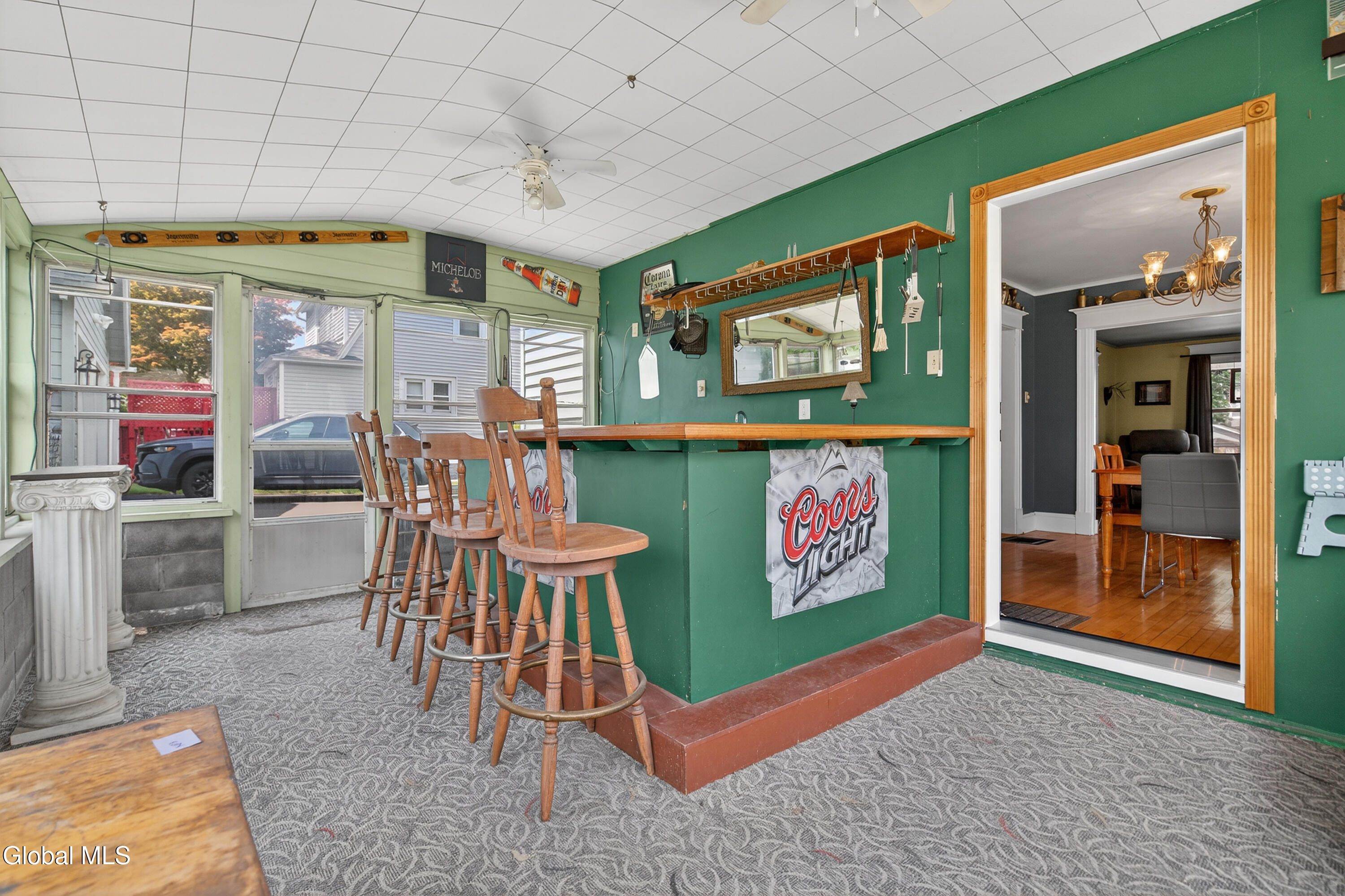 Scotia, New York 12302, United States, 3 Bedrooms Bedrooms, ,2 BathroomsBathrooms,Residential,Pending,187598