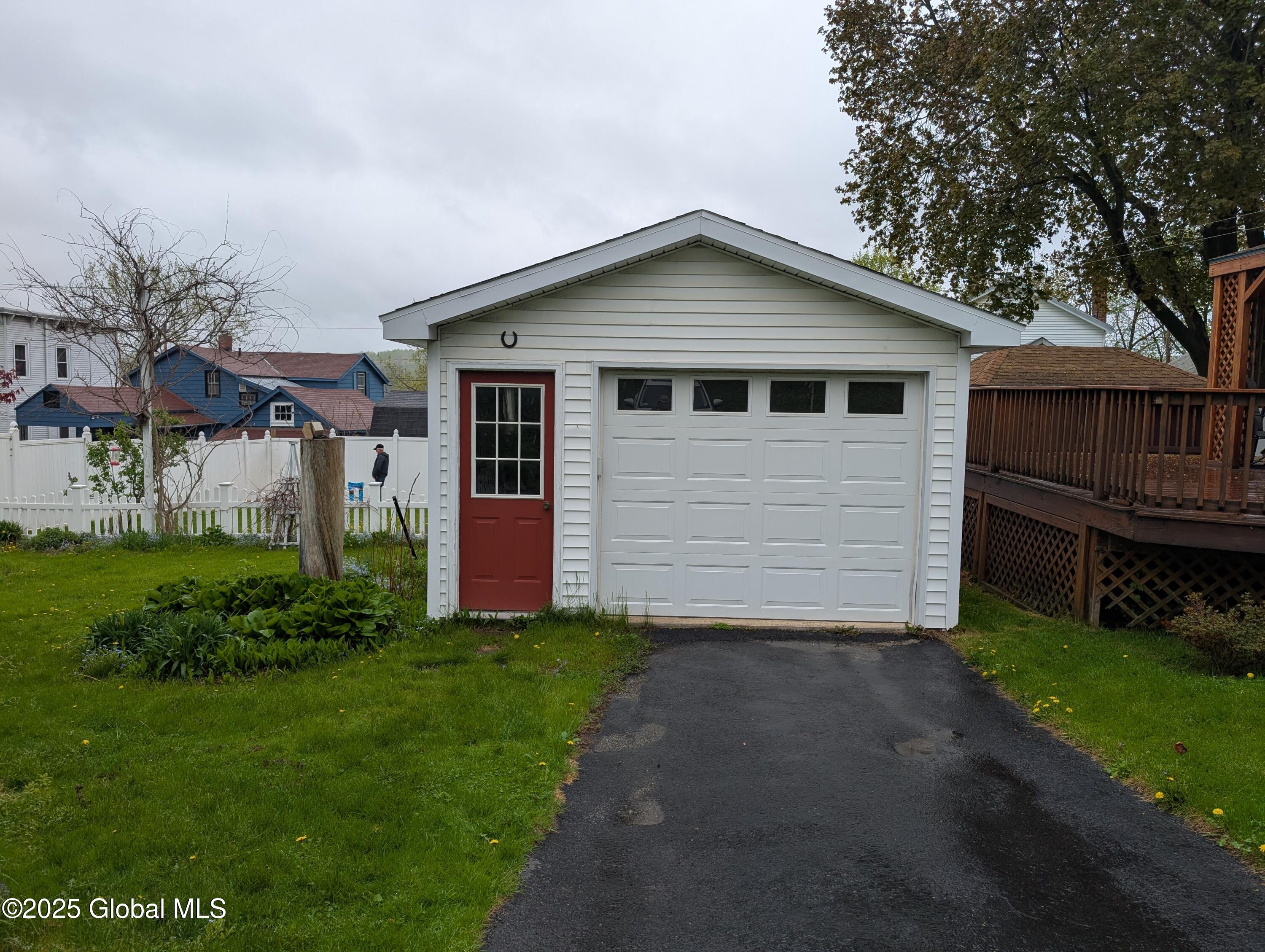 119 Montgomery Street, Canajoharie, New York image 4