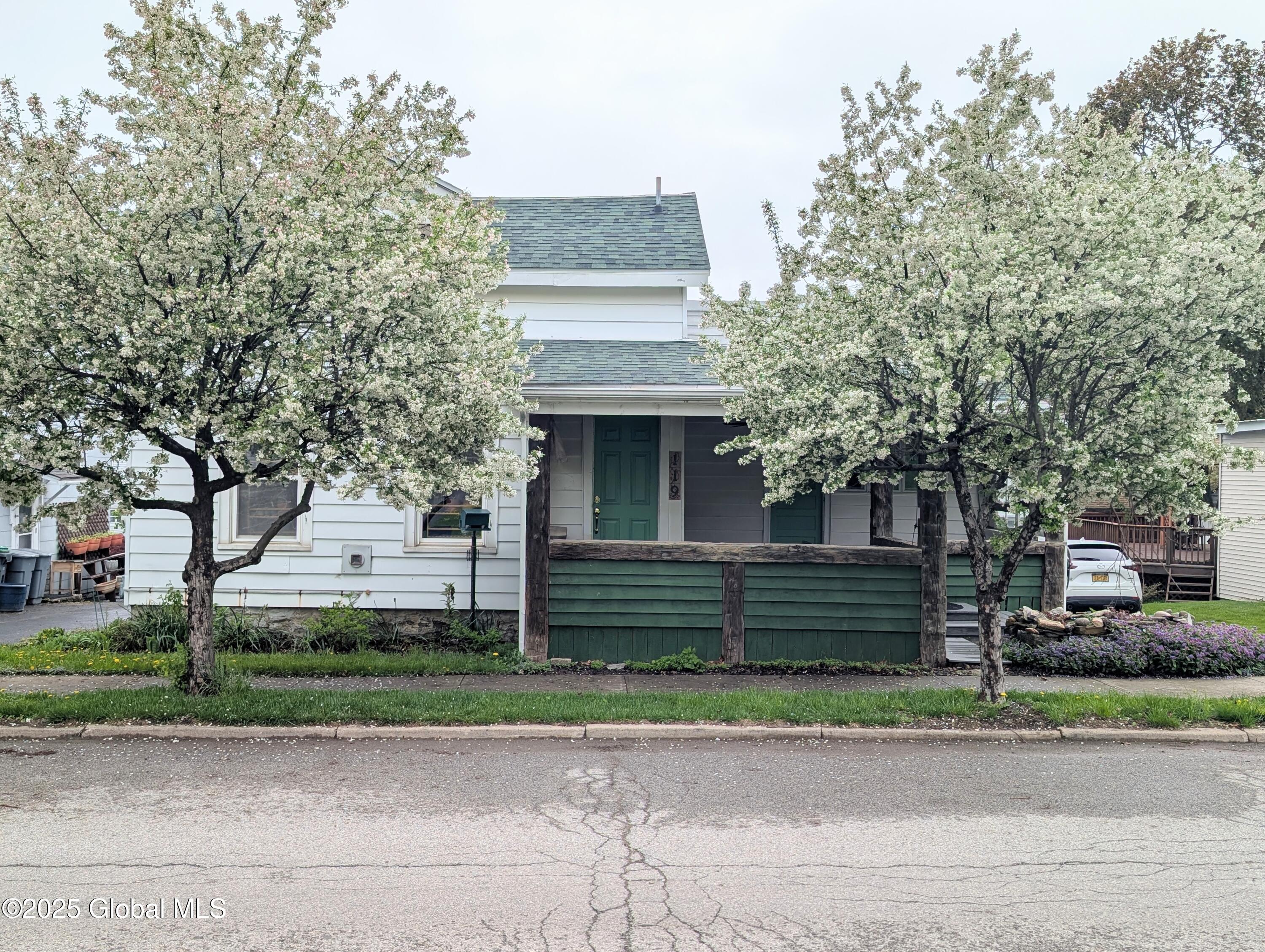 Listing image 4
