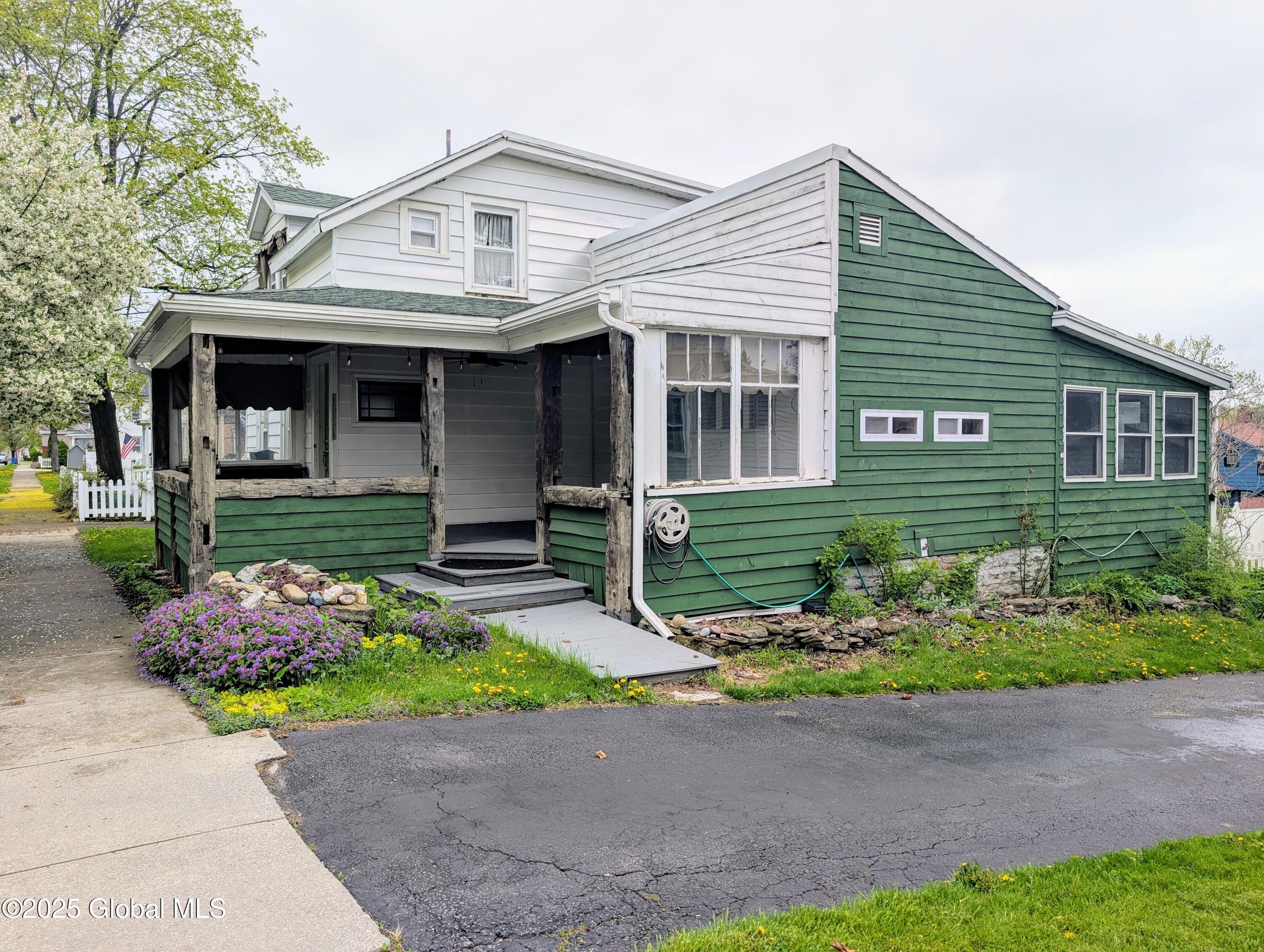 119 Montgomery Street, Canajoharie, New York image 7