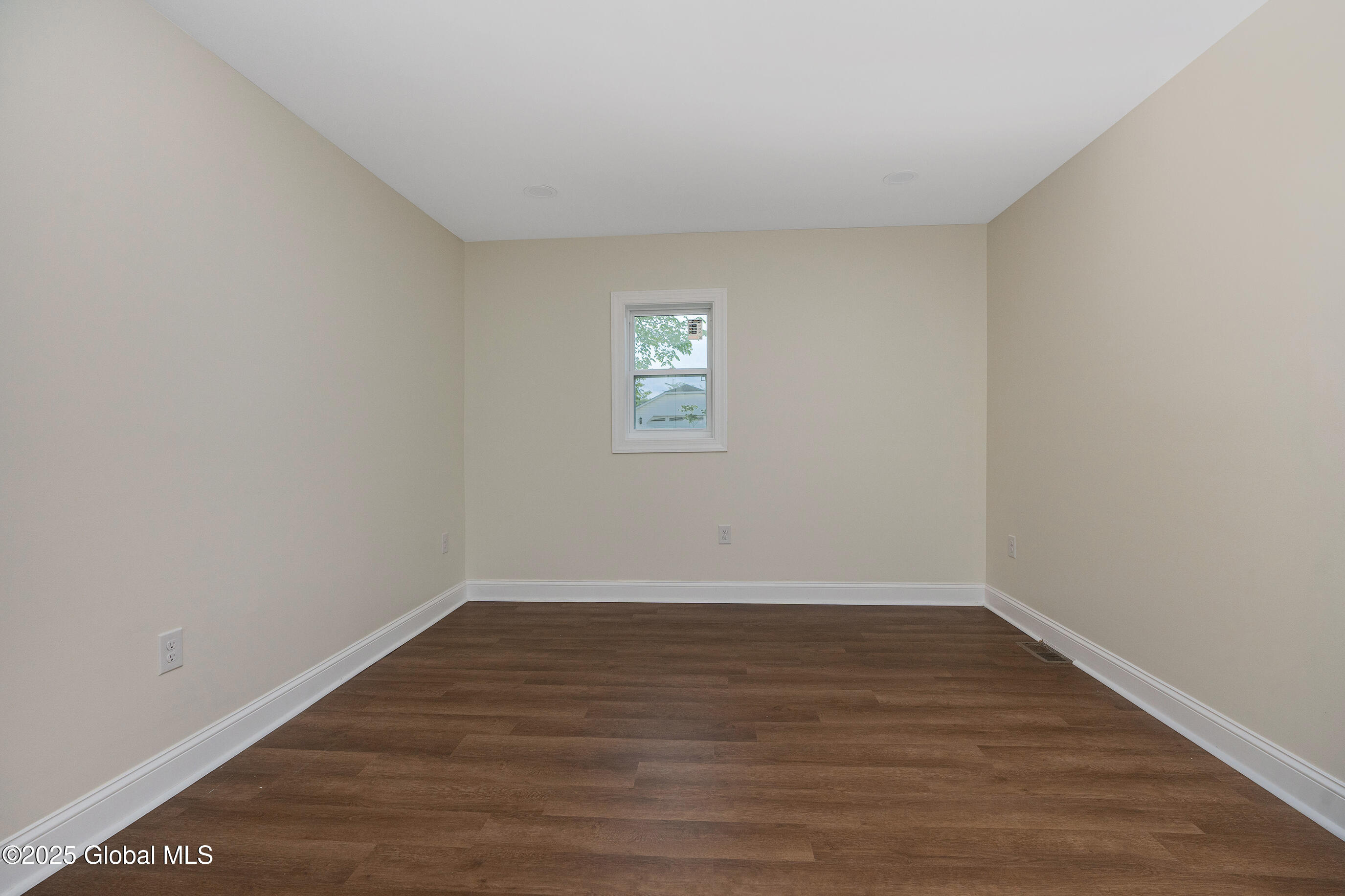 213 8th Avenue, Watervliet, New York image 20