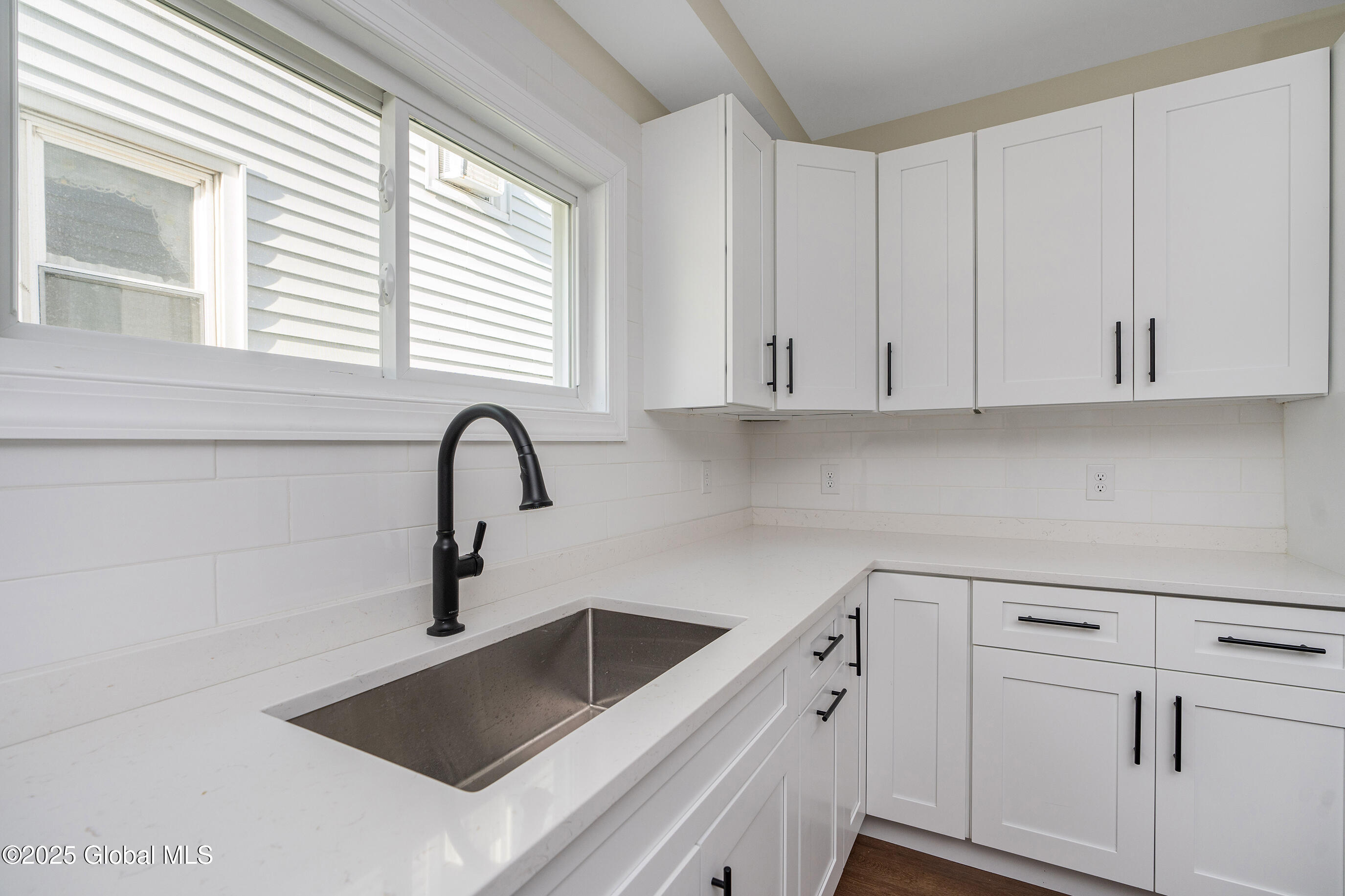 213 8th Avenue, Watervliet, New York image 14