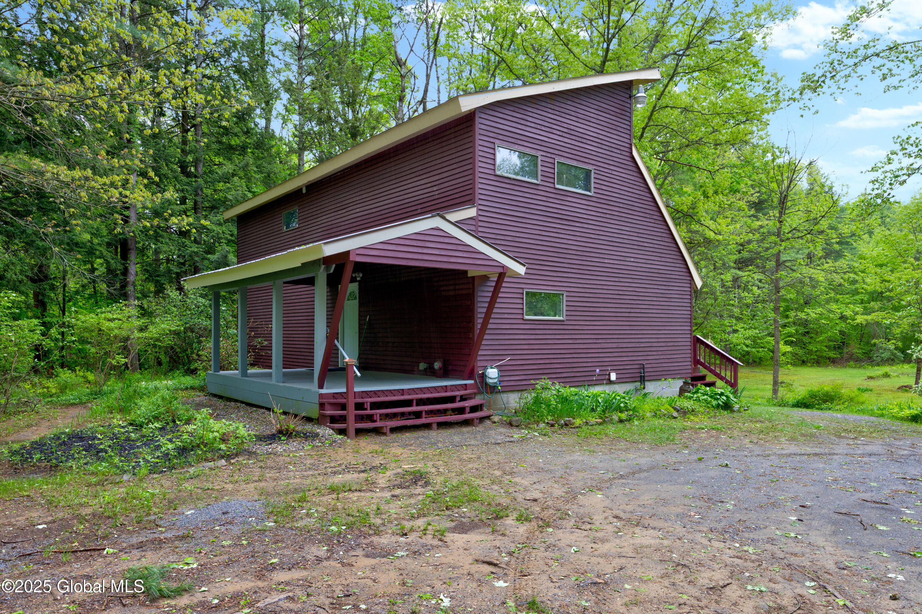 401 Wilton Gansevoort Road, Gansevoort, New York image 1