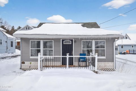 Photo of 107 4th Street, Saratoga Springs, NY 12866 (MLS # 202612202)