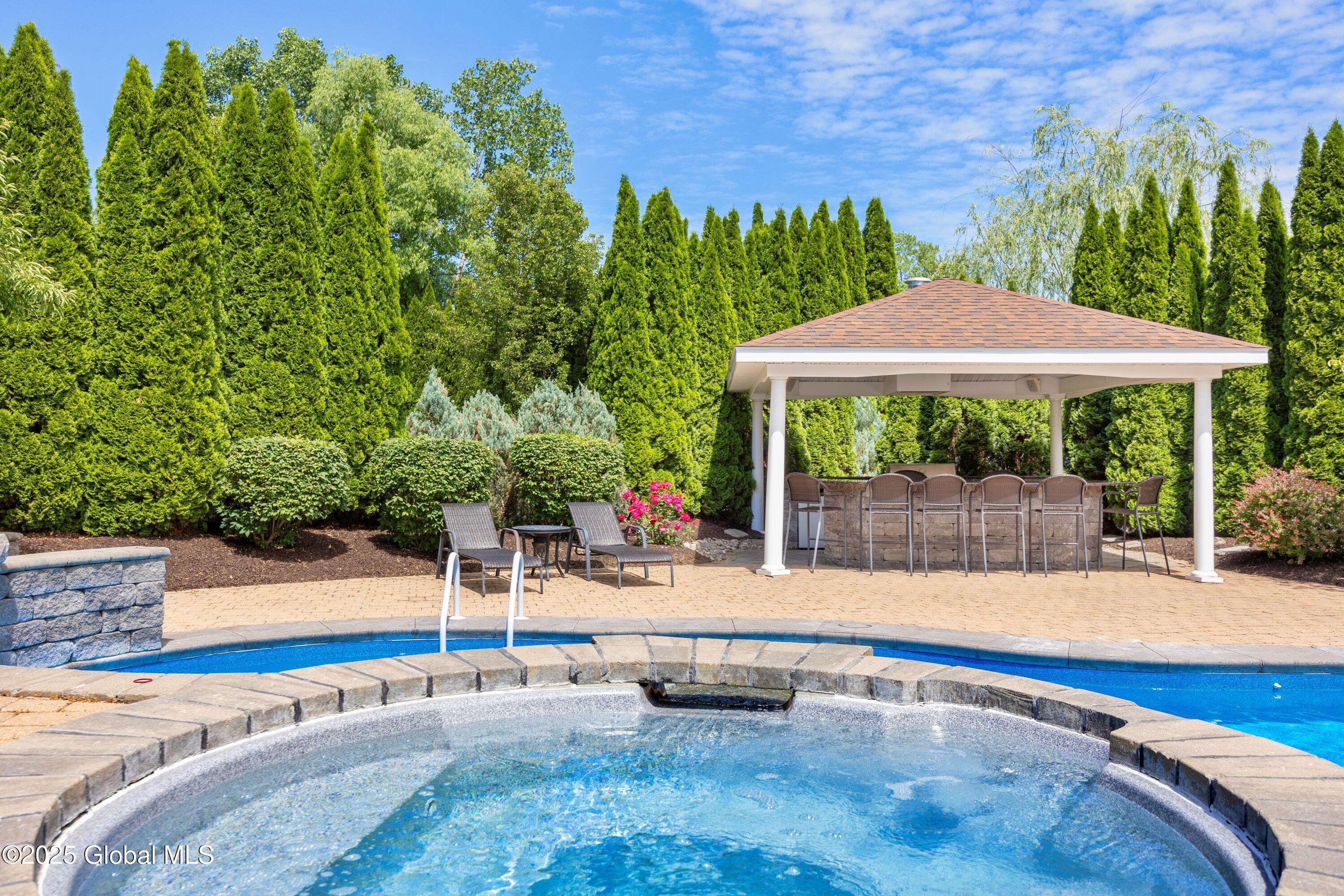 2 Dynamo Court, Niskayuna, New York image 4