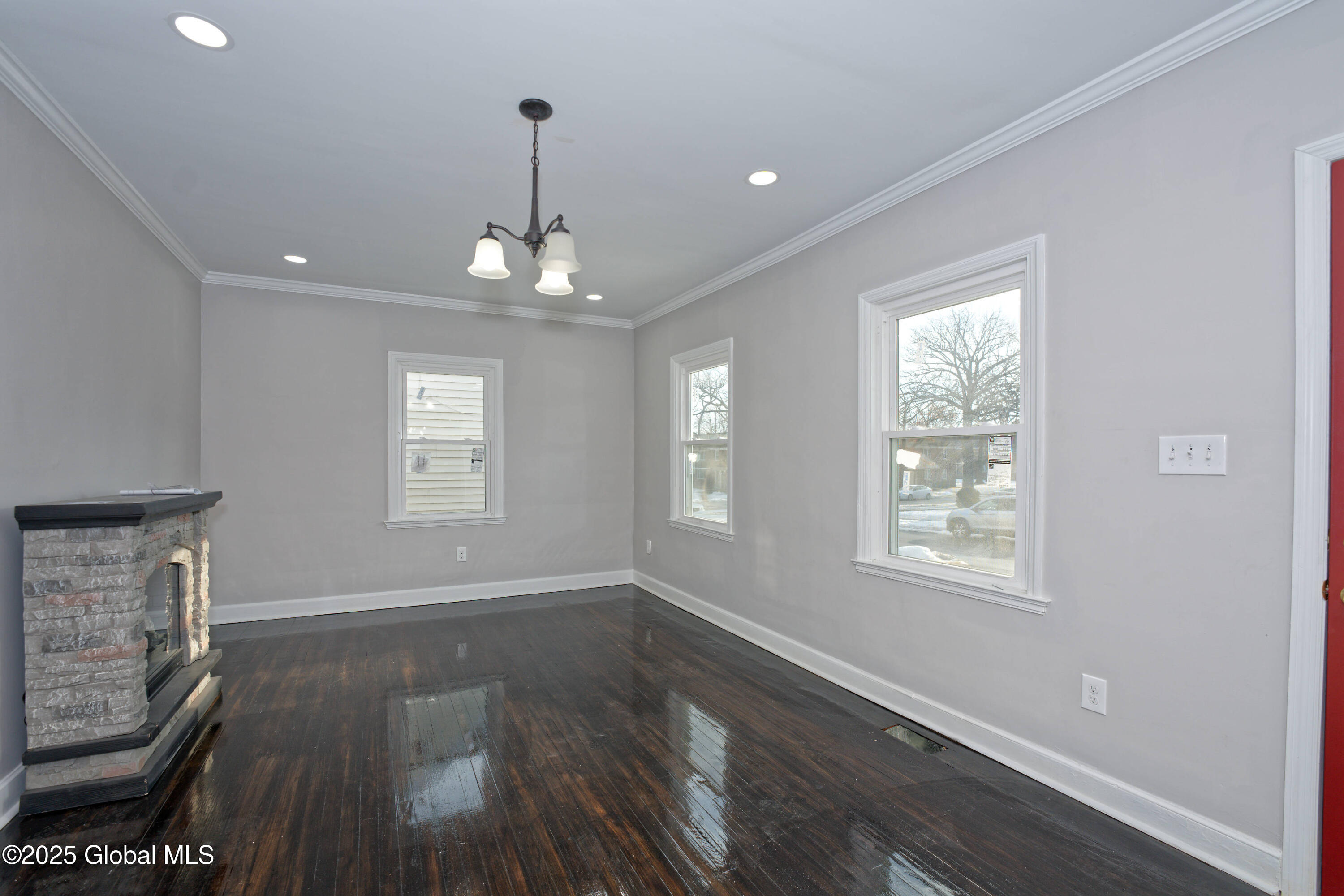 39 Ver Planck Street, Albany, New York image 6