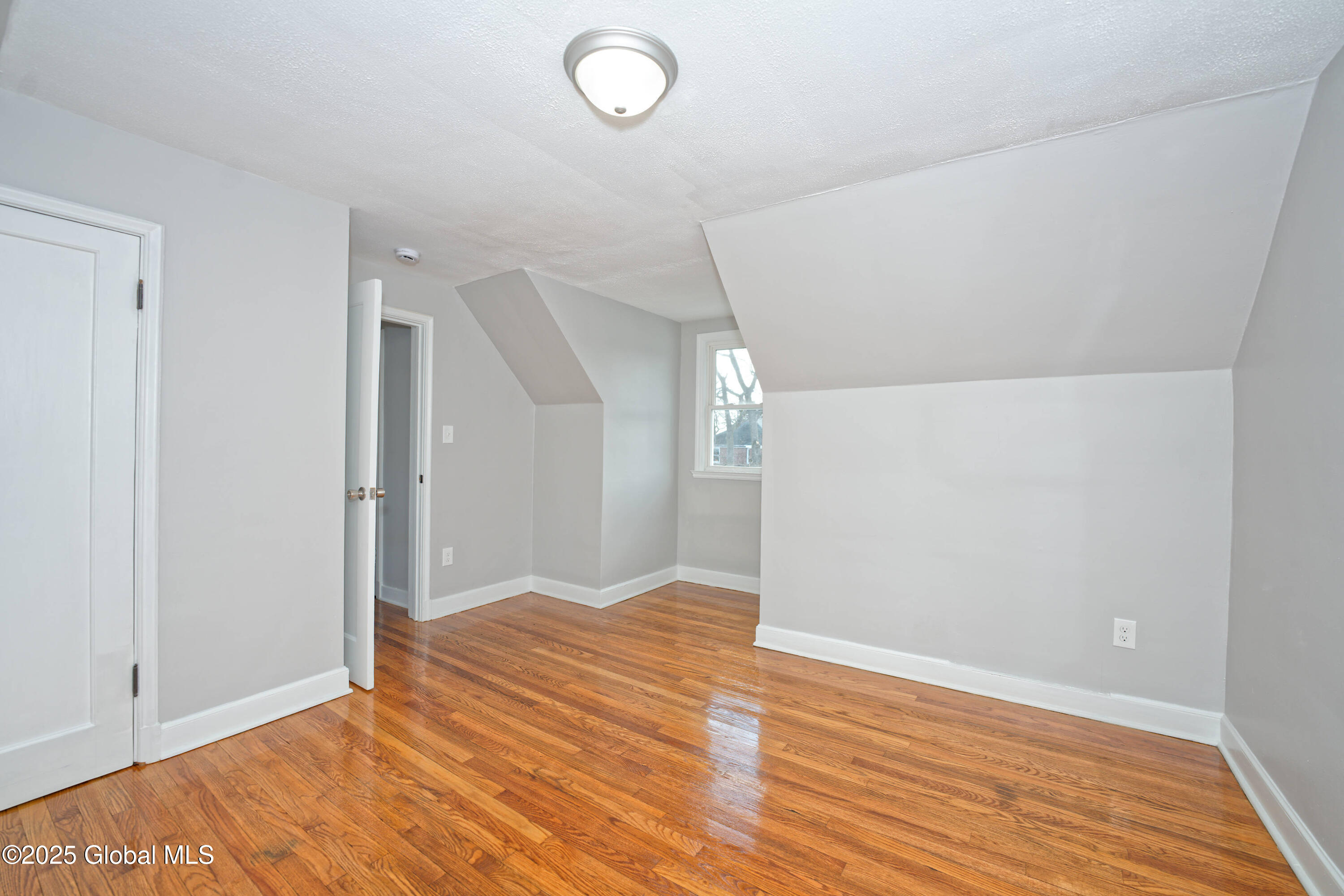 39 Ver Planck Street, Albany, New York image 24