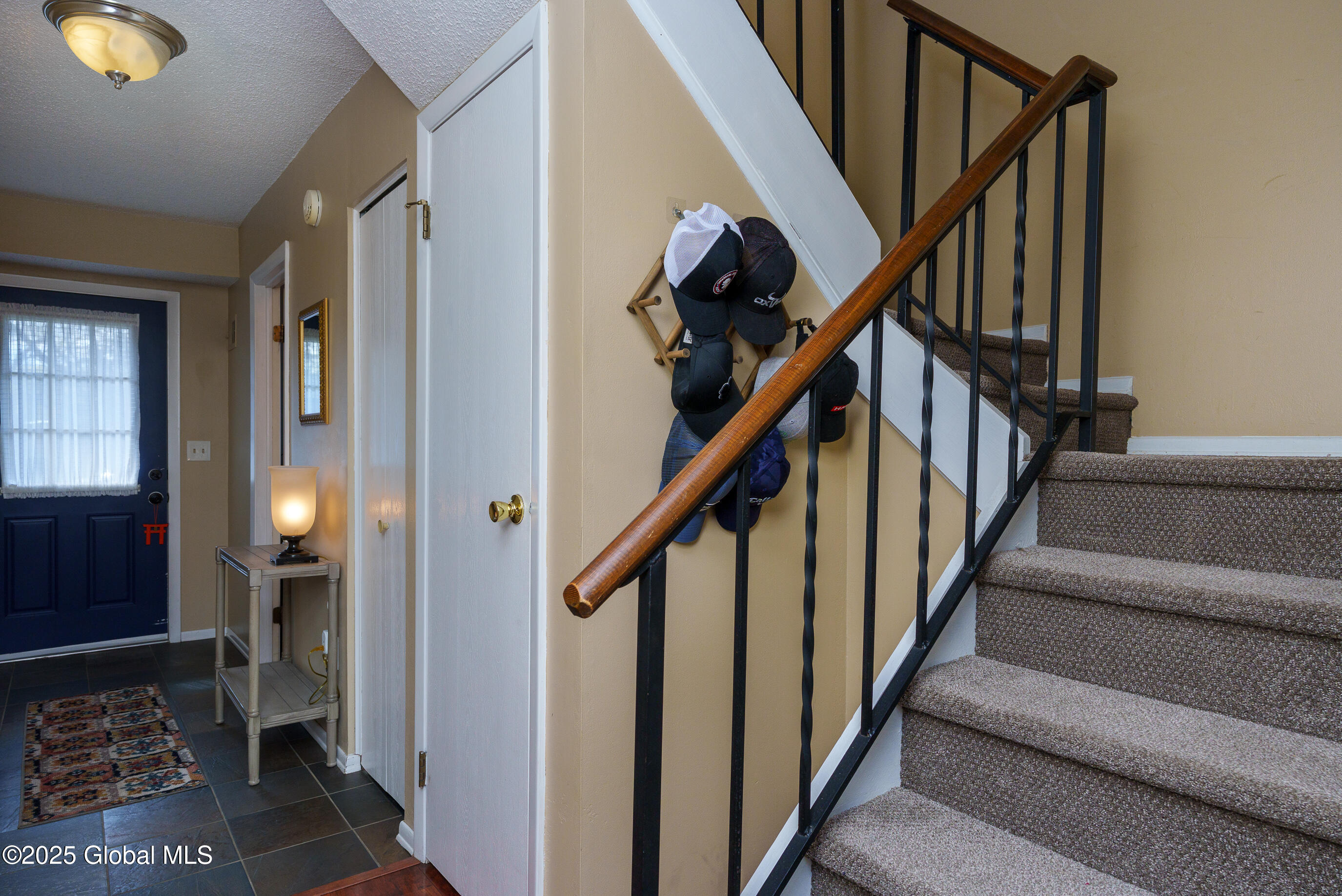 406 Greenhill Court Ct, Albany, New York image 5