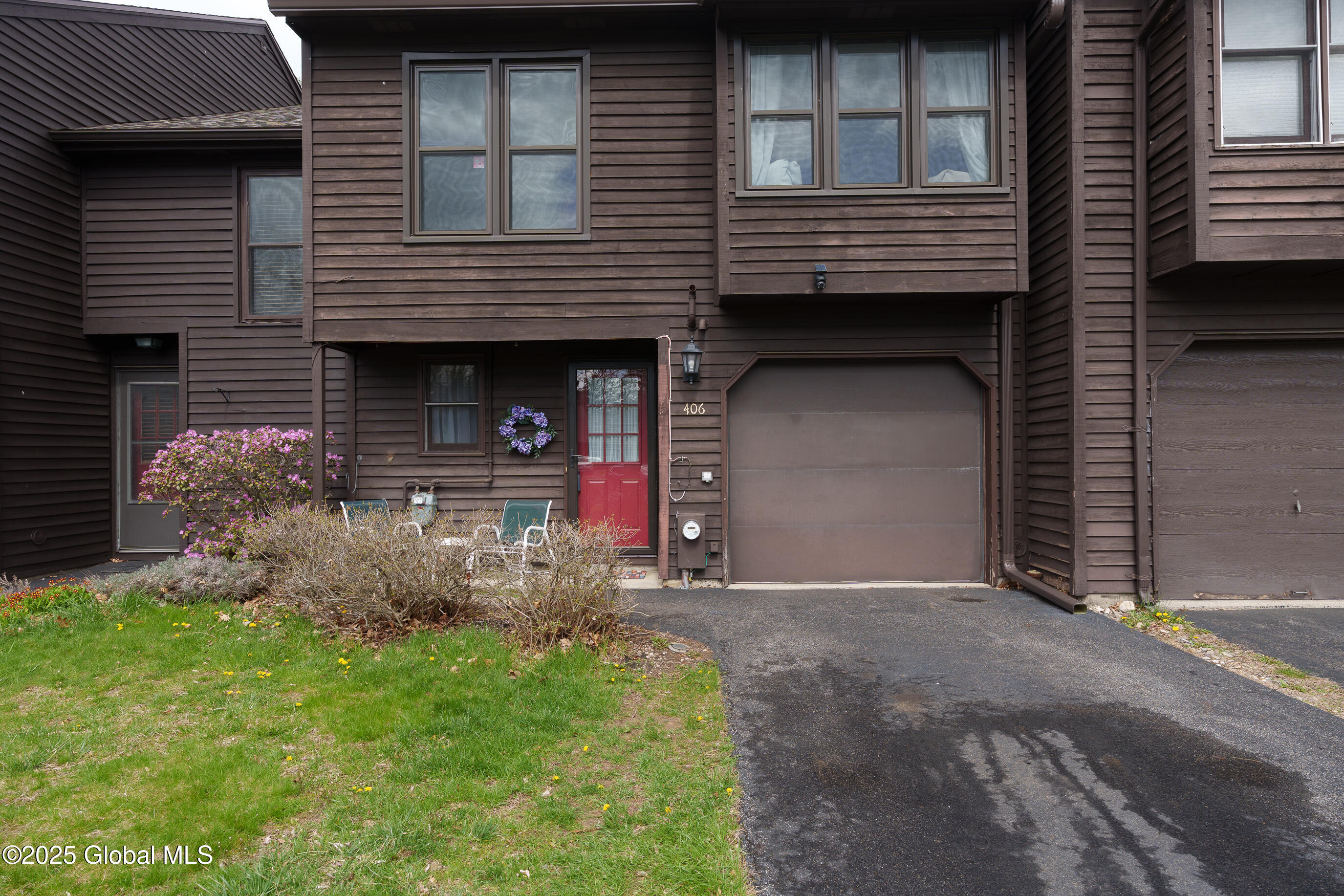 406 Greenhill Court Ct, Albany, New York image 2