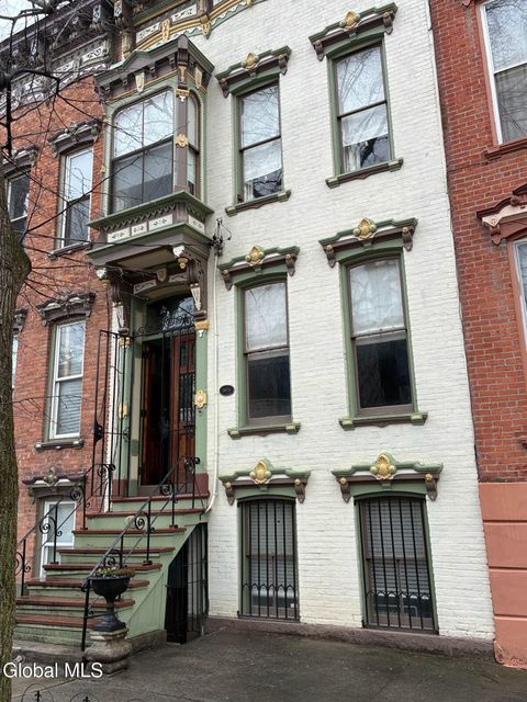 Homes For Sale - 165 Lancaster Street<br/> Albany County, Albany, NY 12210