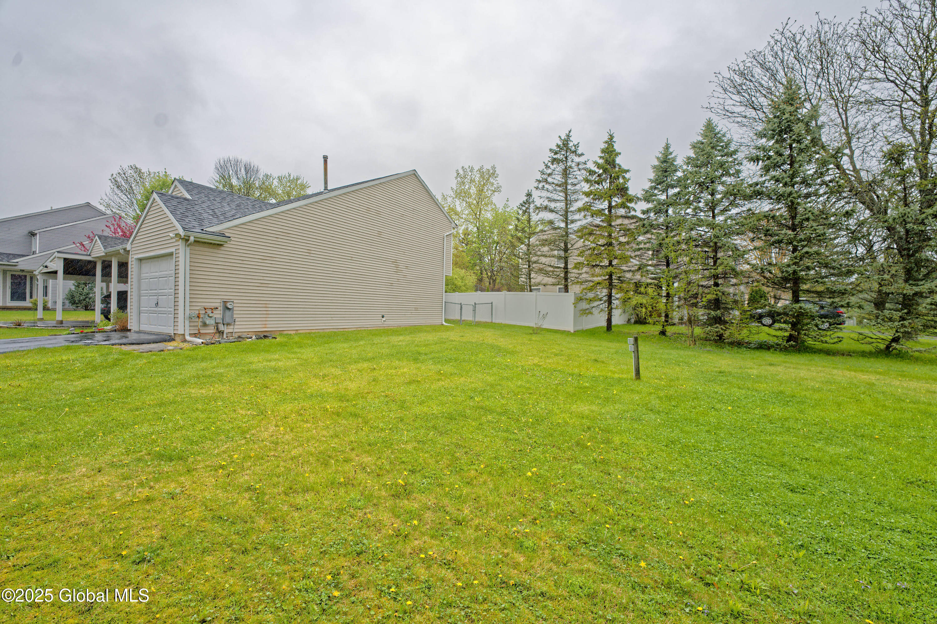 17 Diane Court, Cohoes, New York image 33
