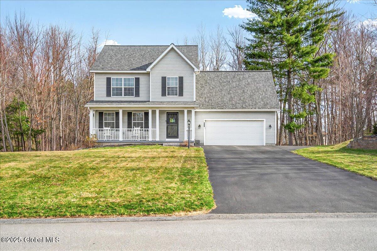 908 Macarthur Drive, Ballston Spa, New York image 2
