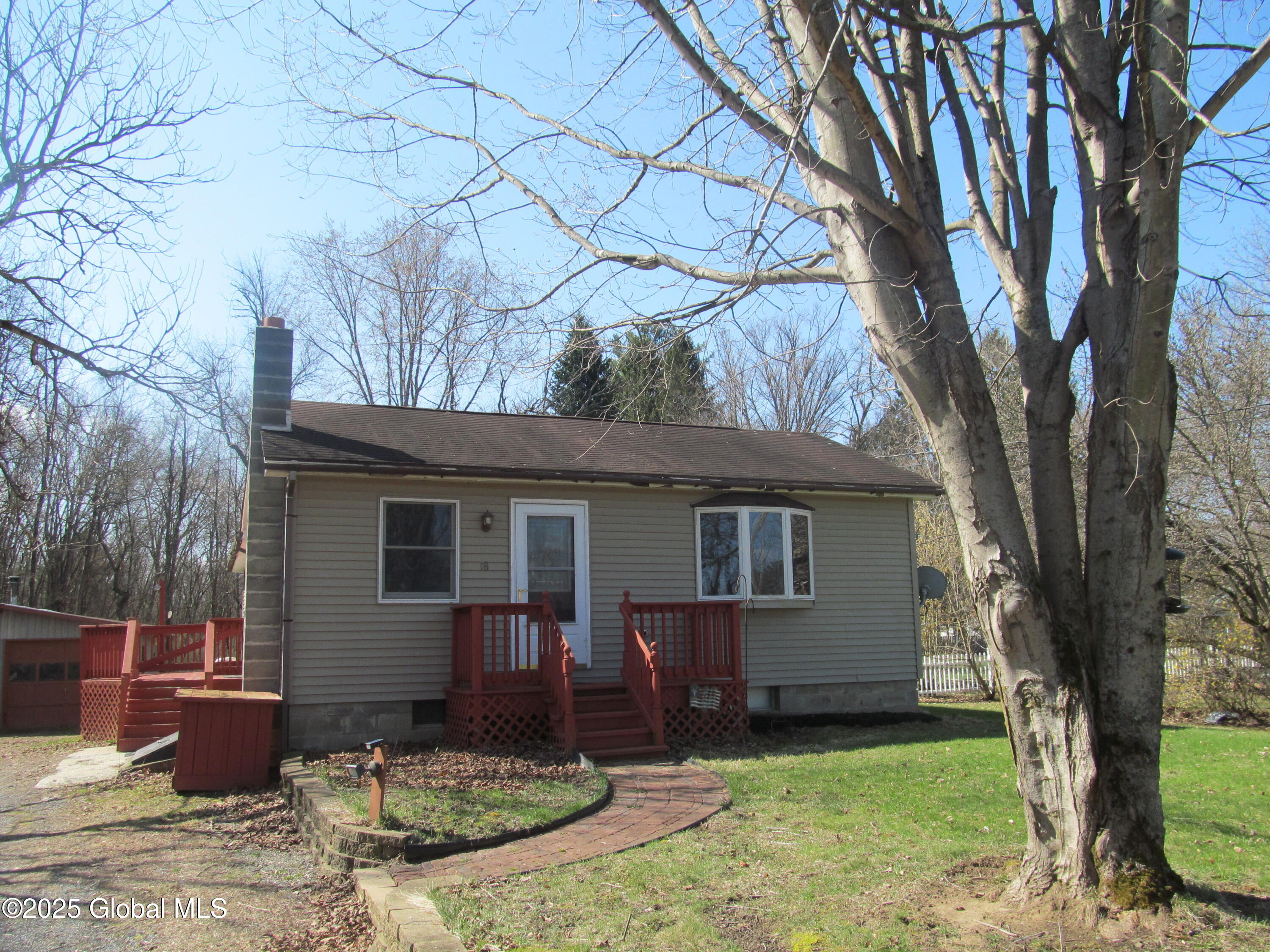 18 Thomson Road, Greenwich, New York image 25