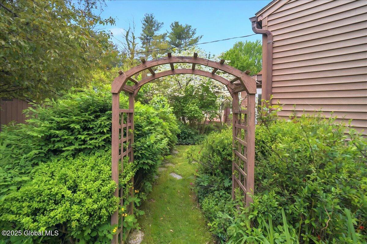 3 Hillandale Drive, Ballston Lake, New York image 18