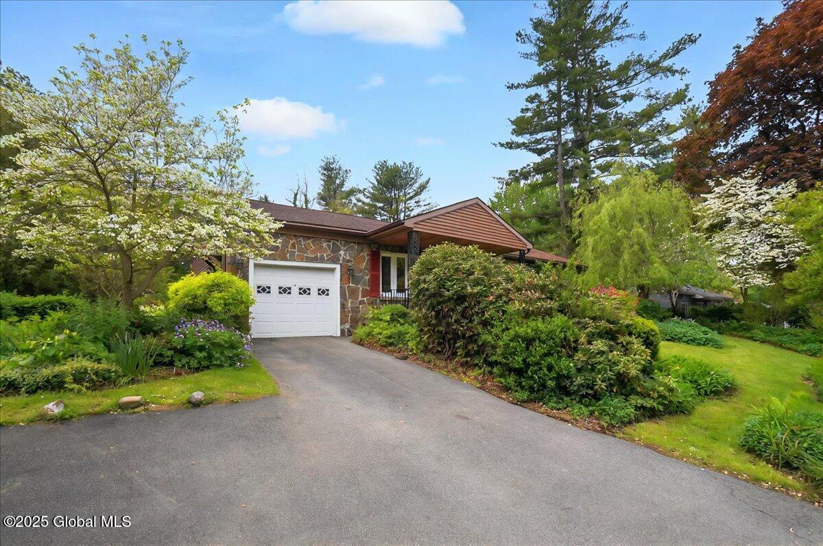 3 Hillandale Drive, Ballston Lake, New York image 39