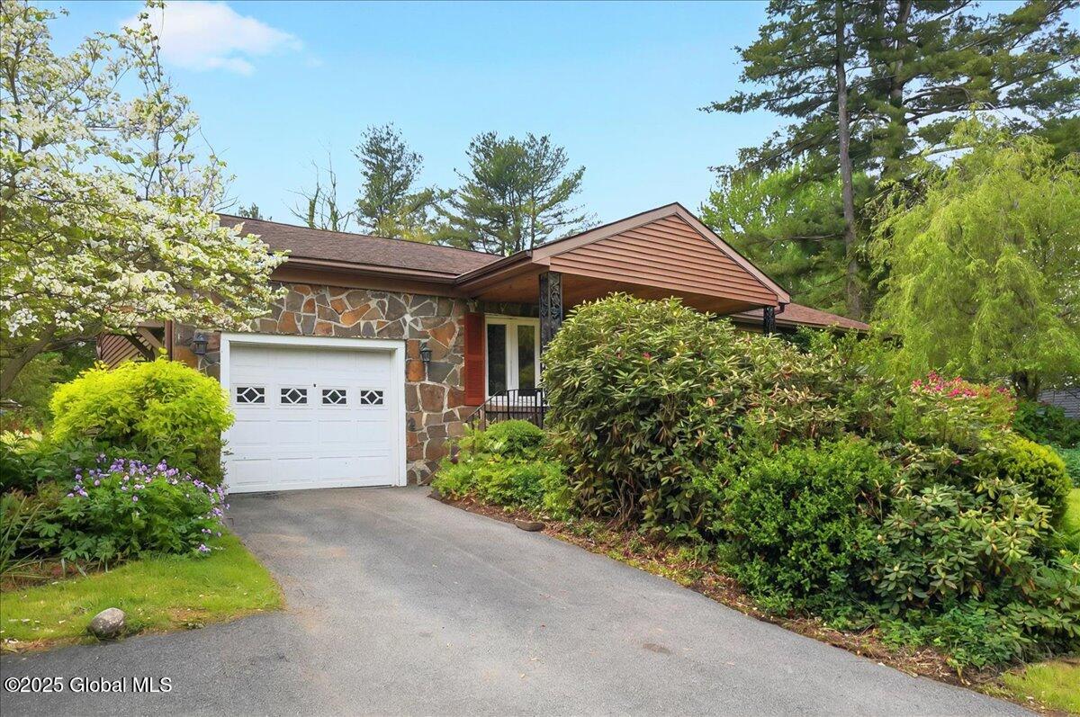 3 Hillandale Drive, Ballston Lake, New York image 40