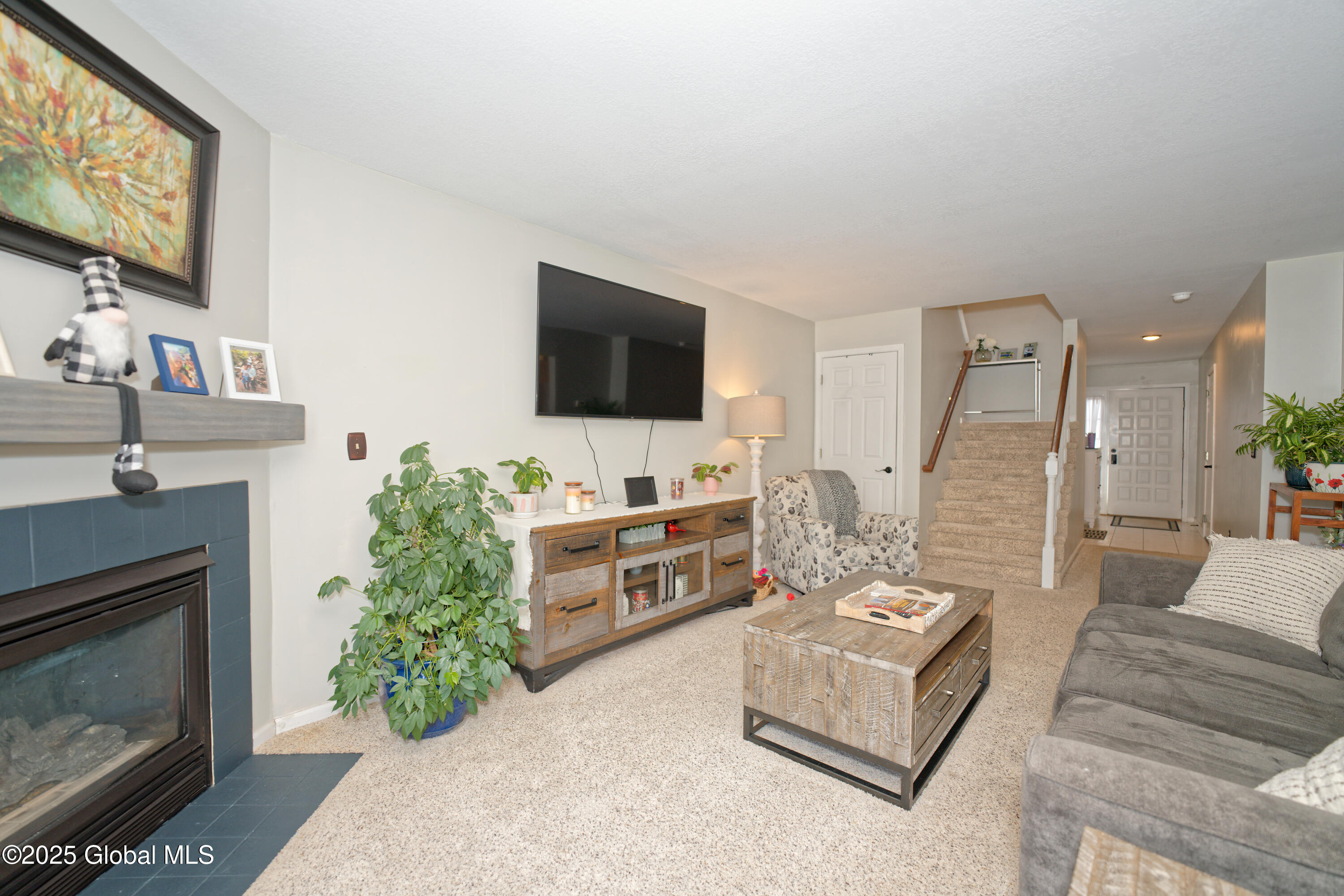 118 Bridgewood Lane, Watervliet, New York image 9