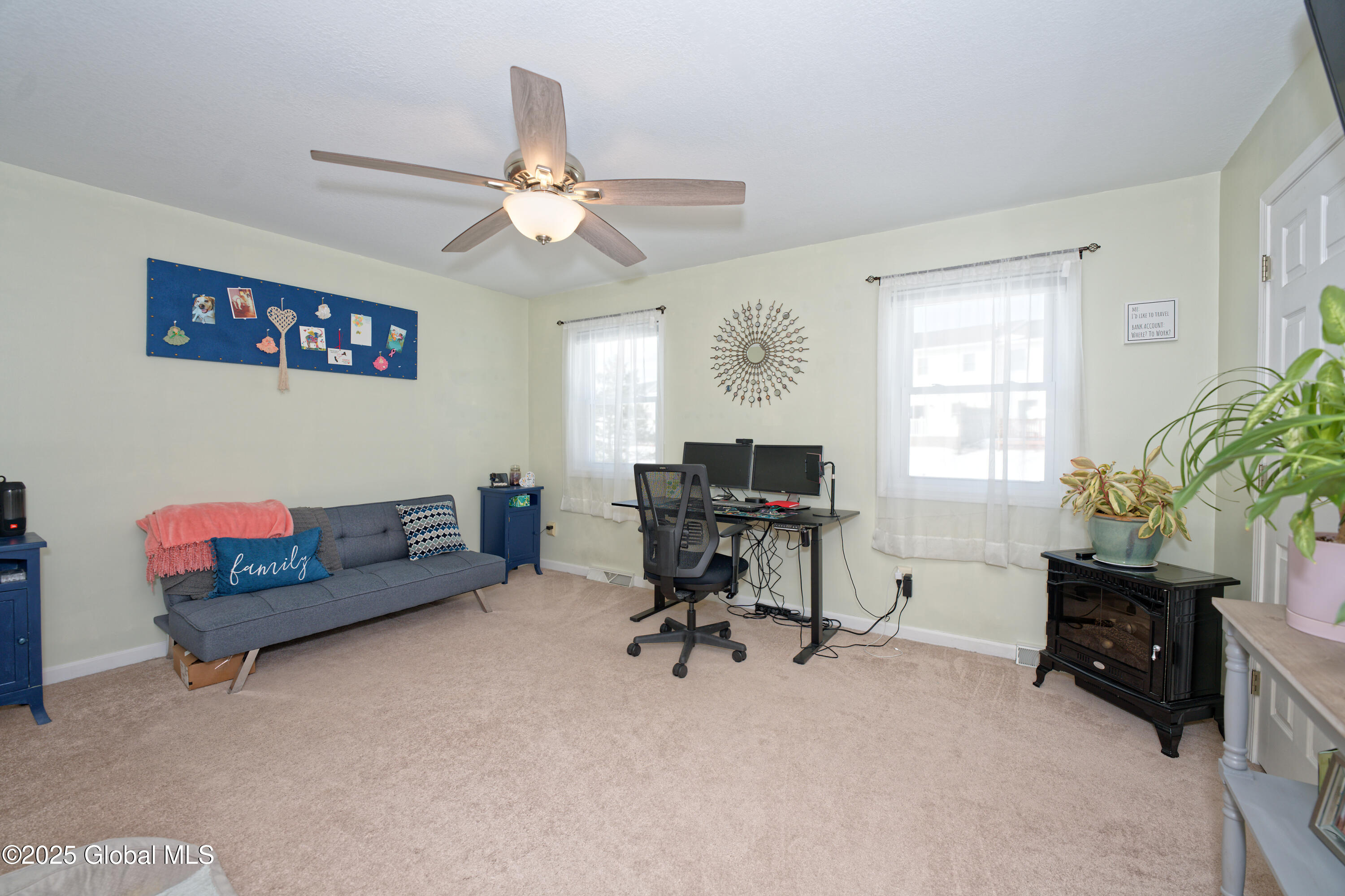 118 Bridgewood Lane, Watervliet, New York image 25