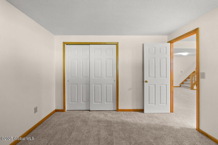 17 Malibu Hill, Rensselaer, New York image 28